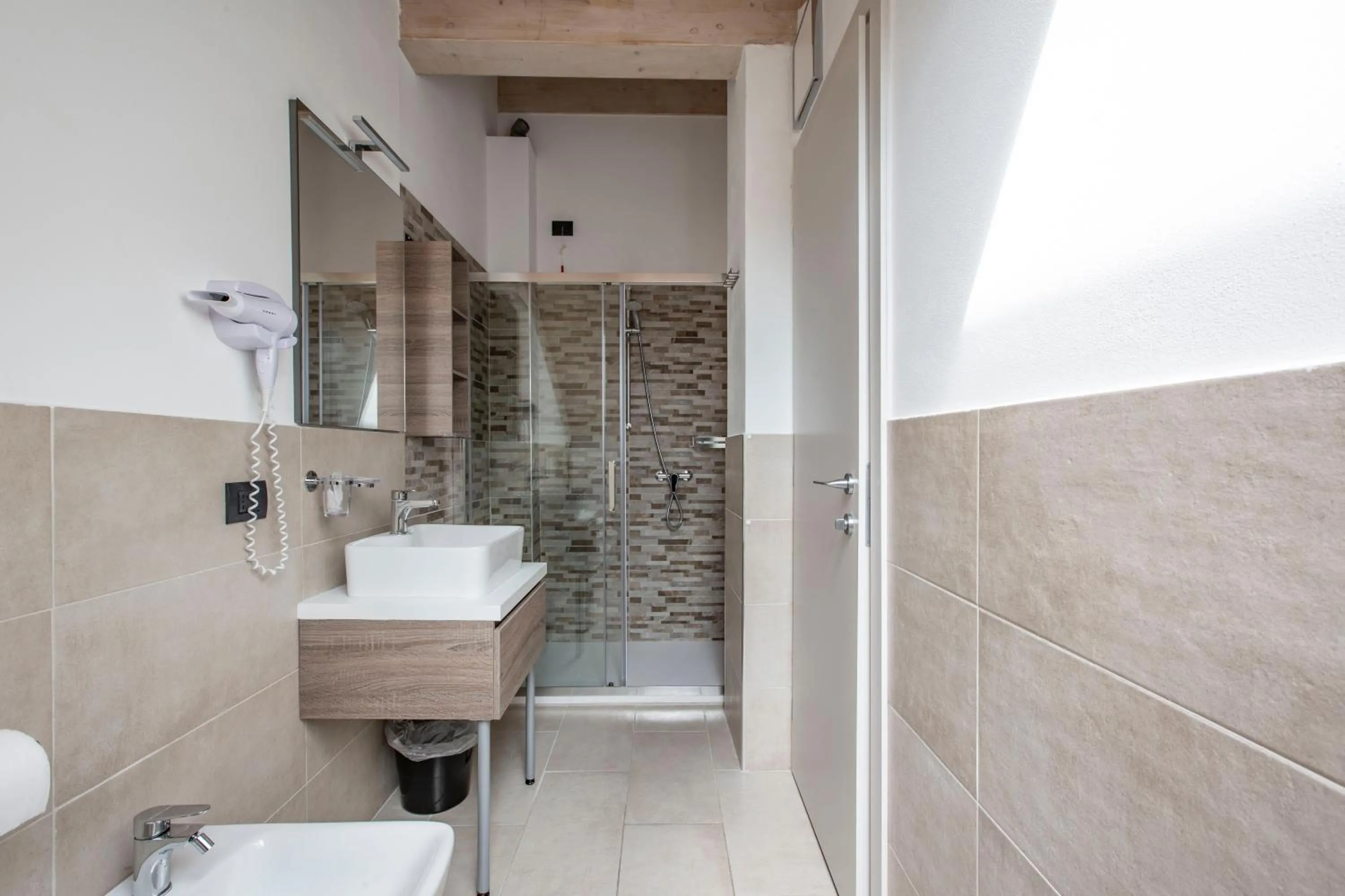 Shower in Il B&B di PIAZZA MOTTA