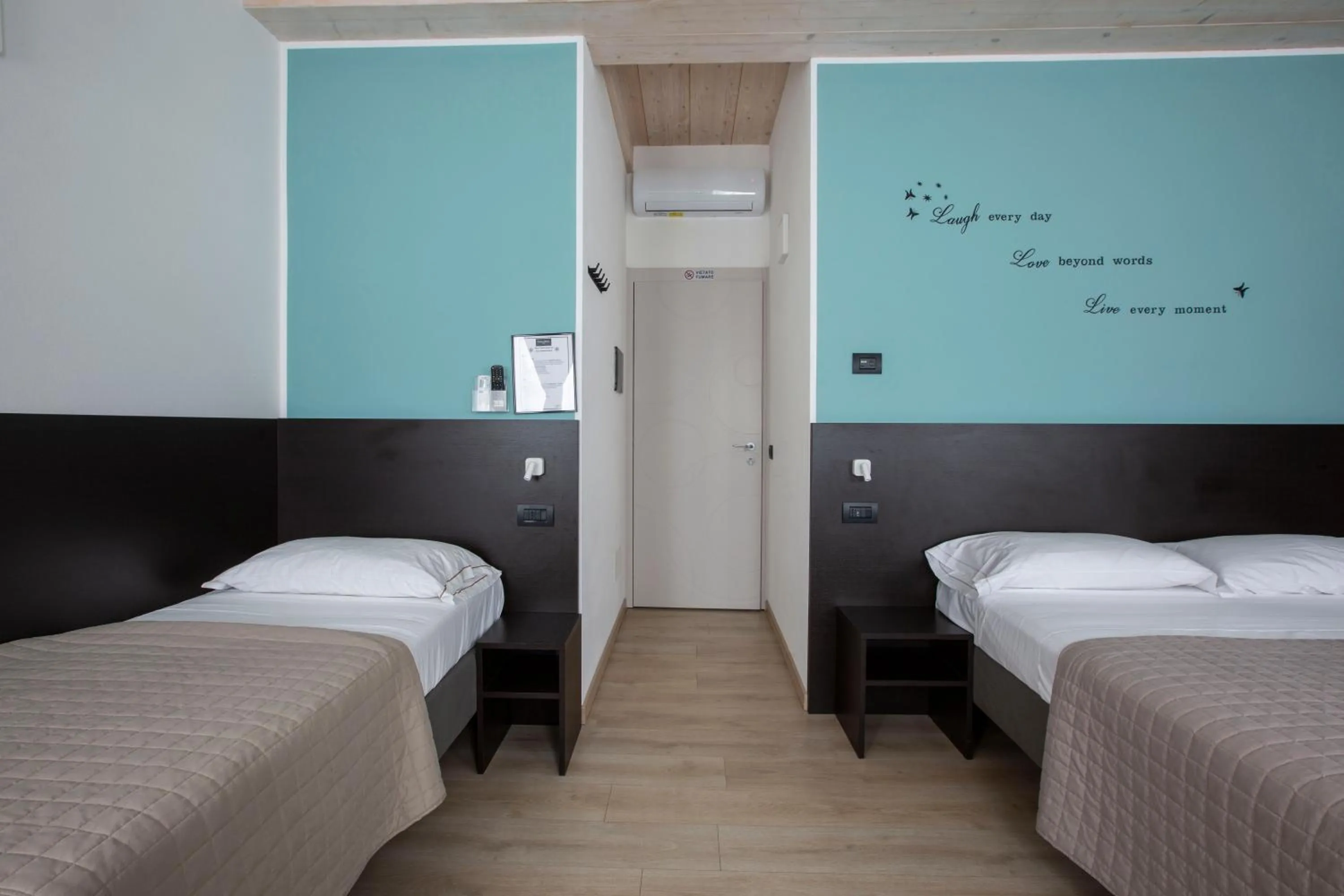 air conditioner, Bed in Il B&B di PIAZZA MOTTA