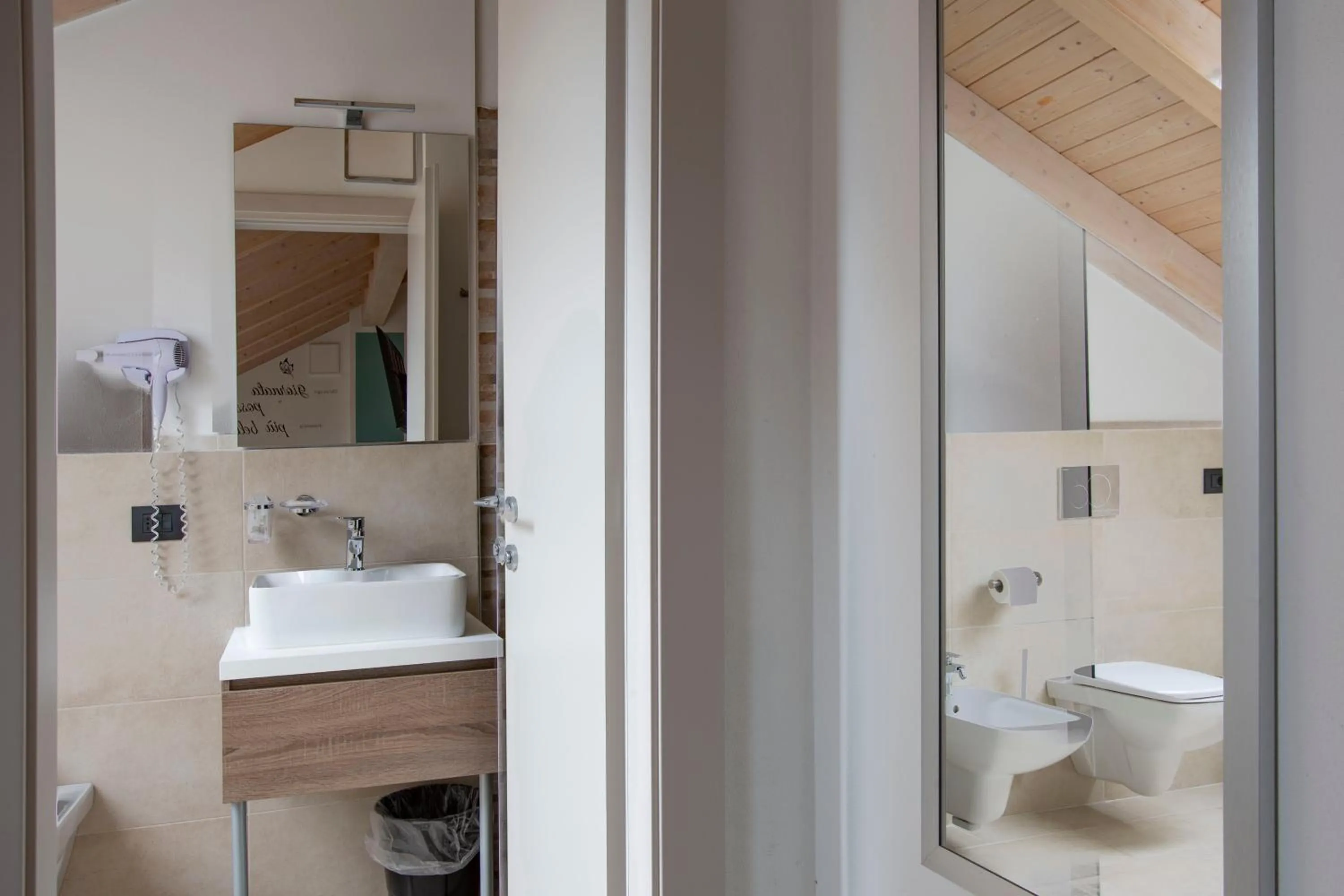 Bathroom in Il B&B di PIAZZA MOTTA