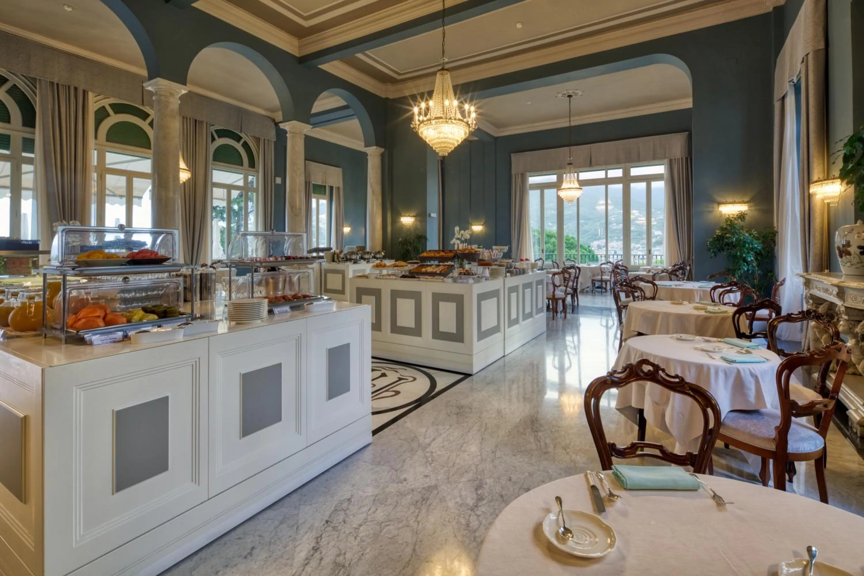 Breakfast in Imperiale Palace Hotel