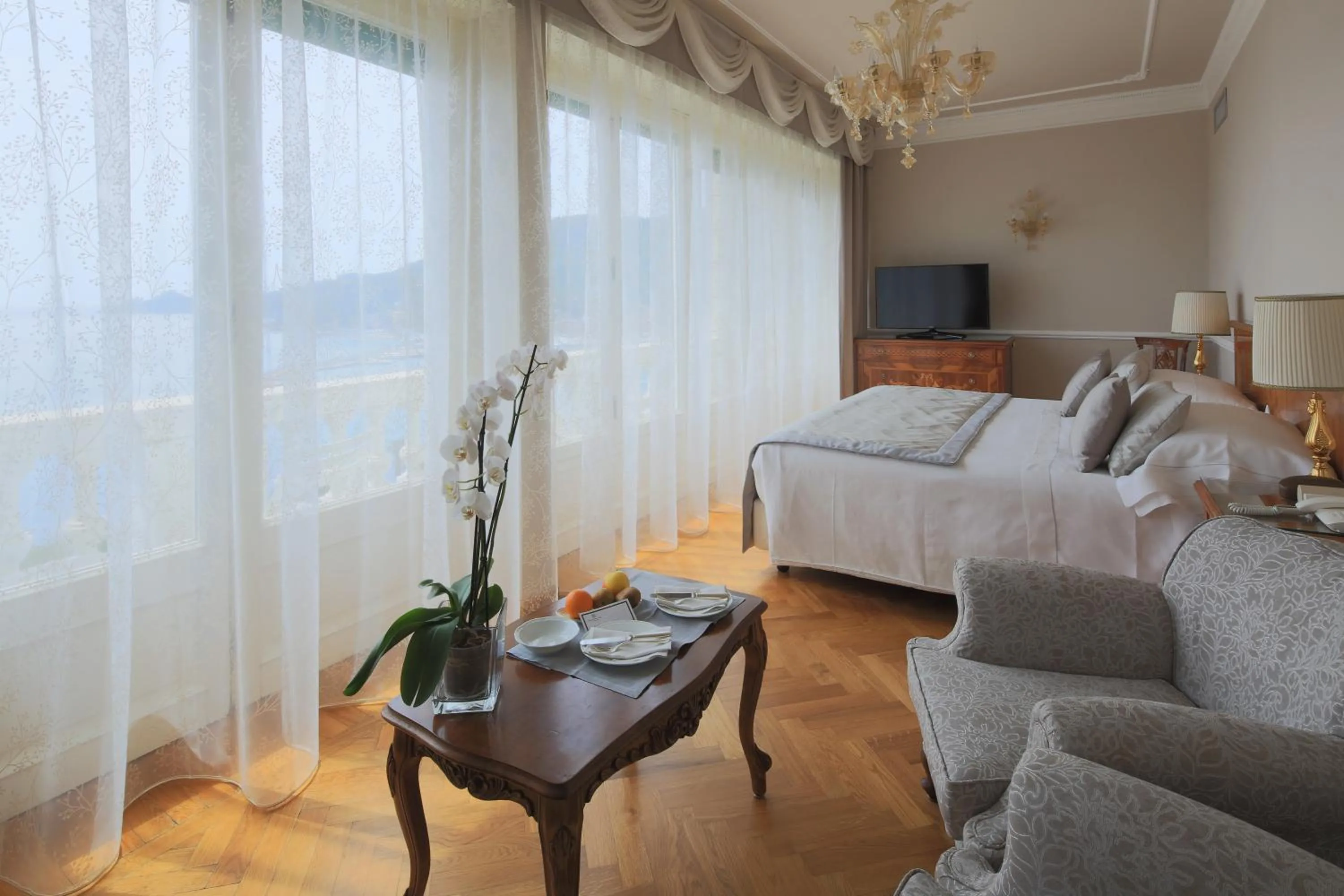 Photo of the whole room, Bed in Imperiale Palace Hotel