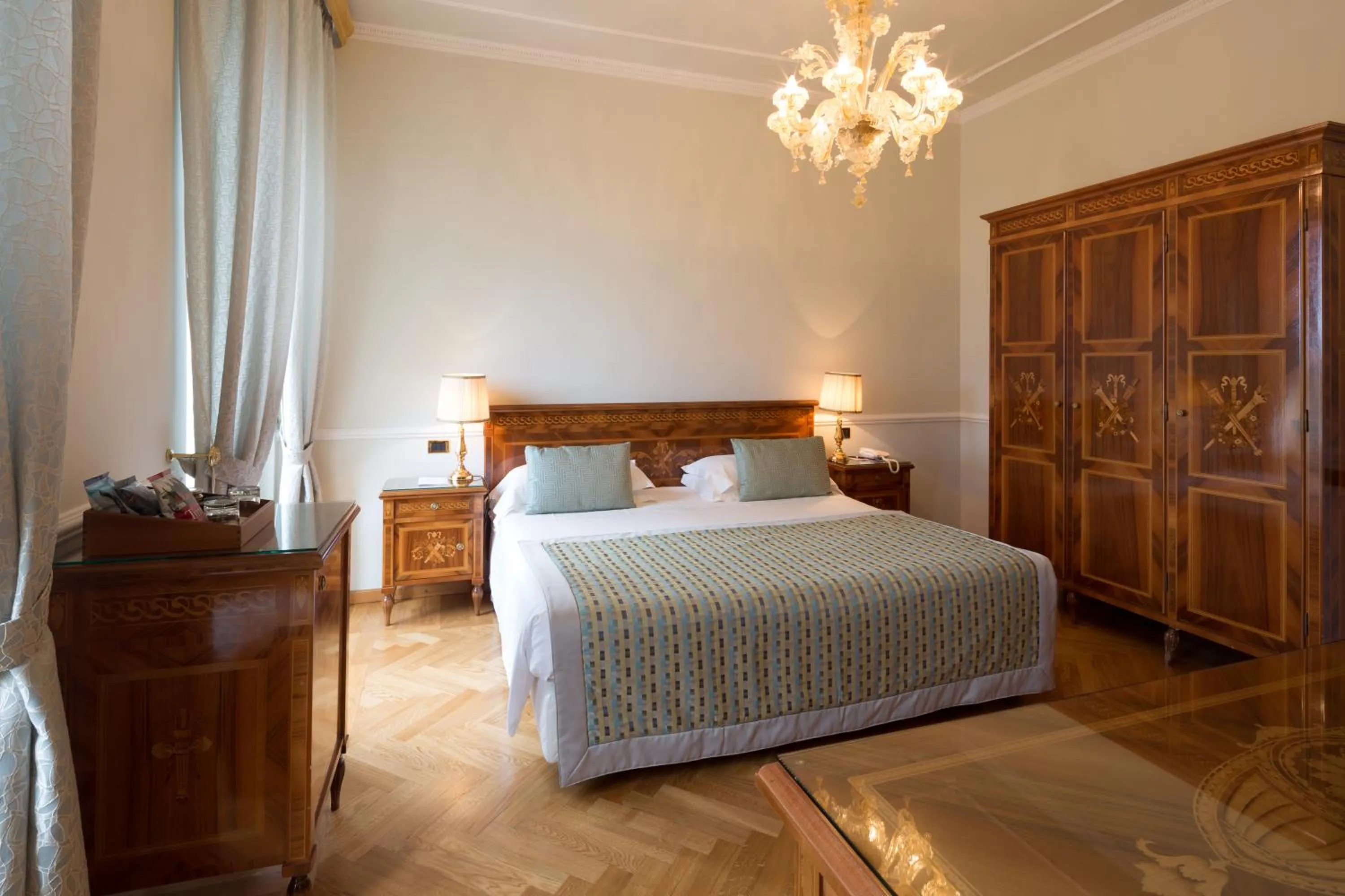 Photo of the whole room, Bed in Imperiale Palace Hotel