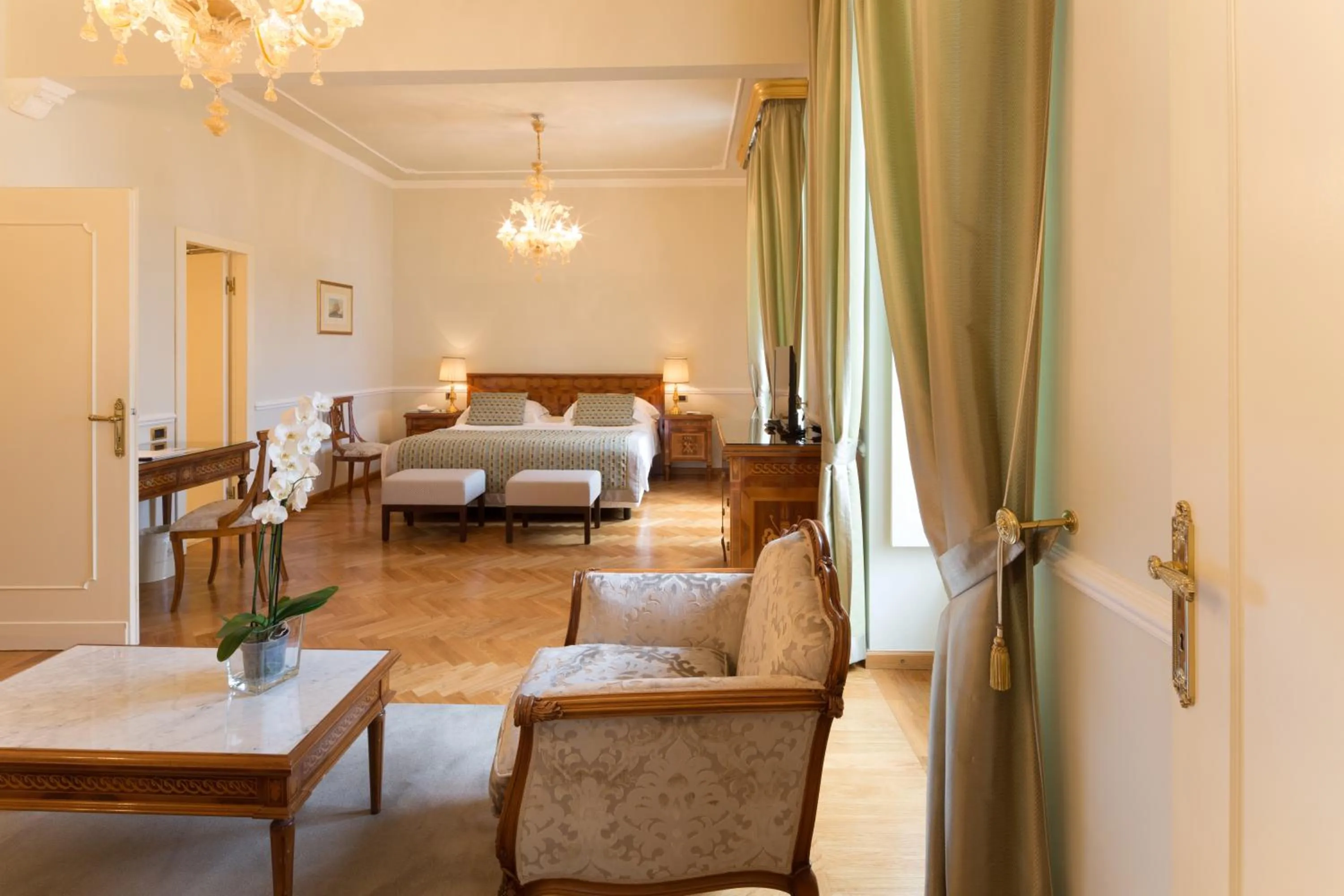 Photo of the whole room, Bed in Imperiale Palace Hotel