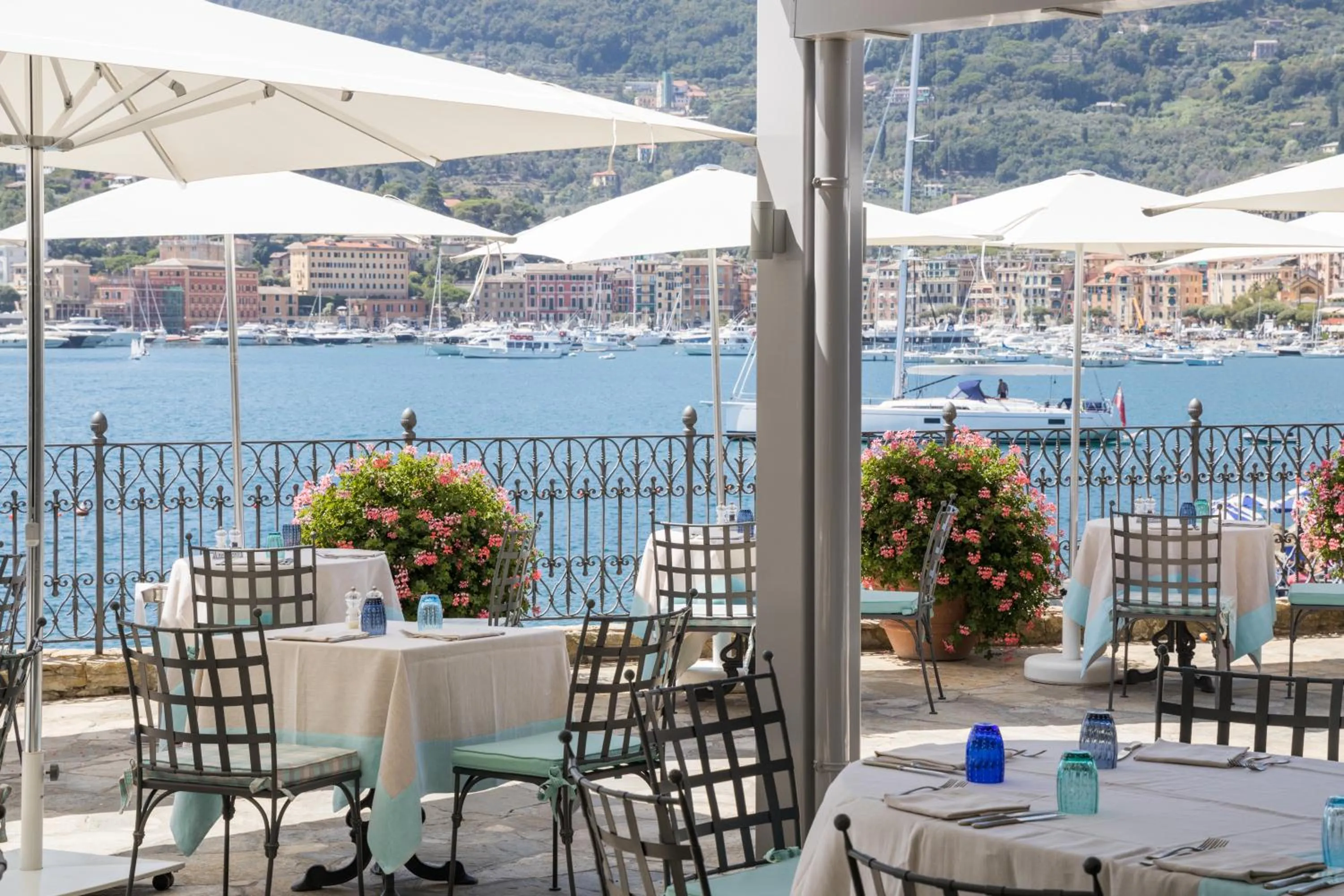 Restaurant/places to eat in Imperiale Palace Hotel