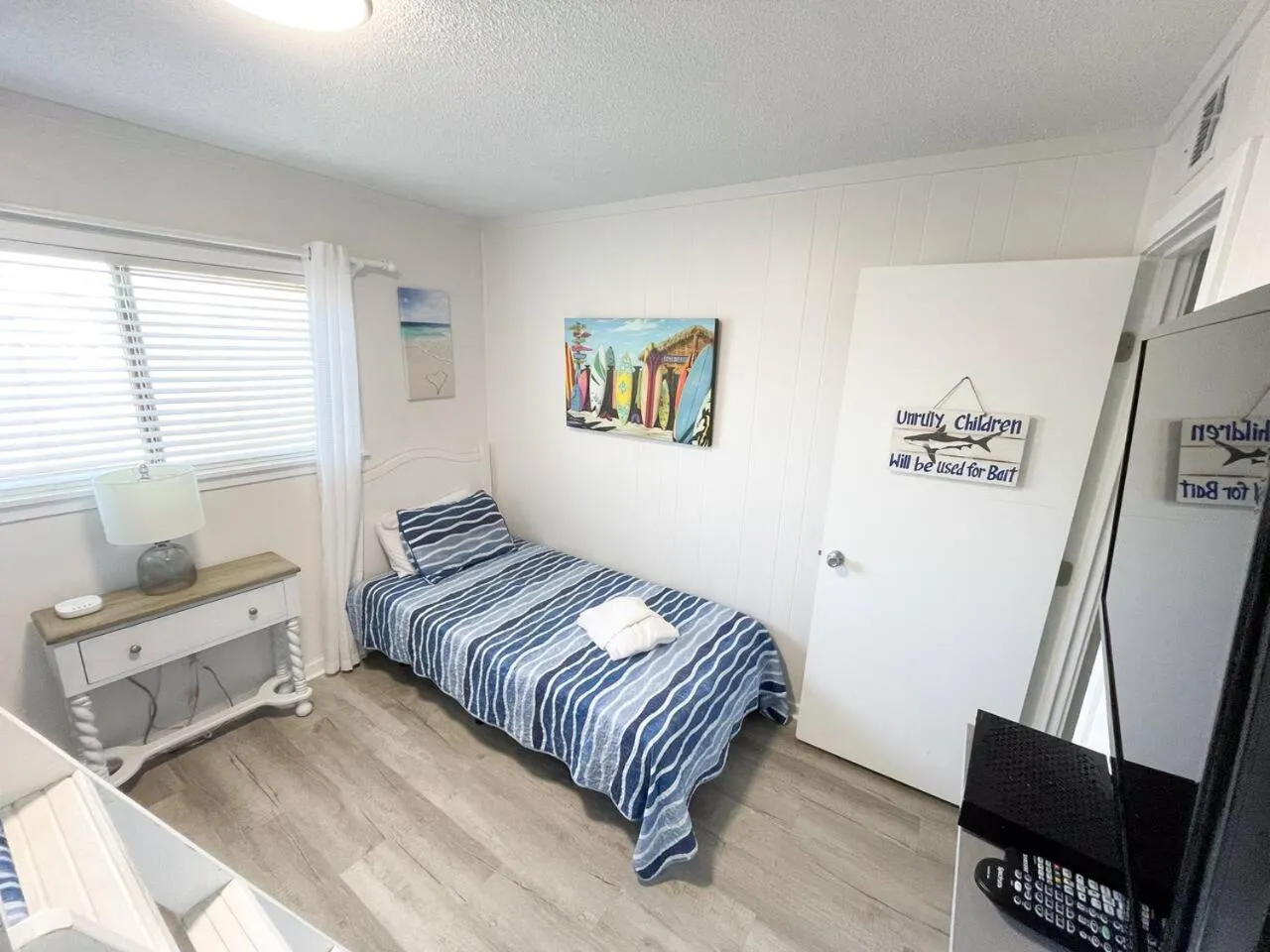 Bed in Gorgeous 2 Bedroom Condo