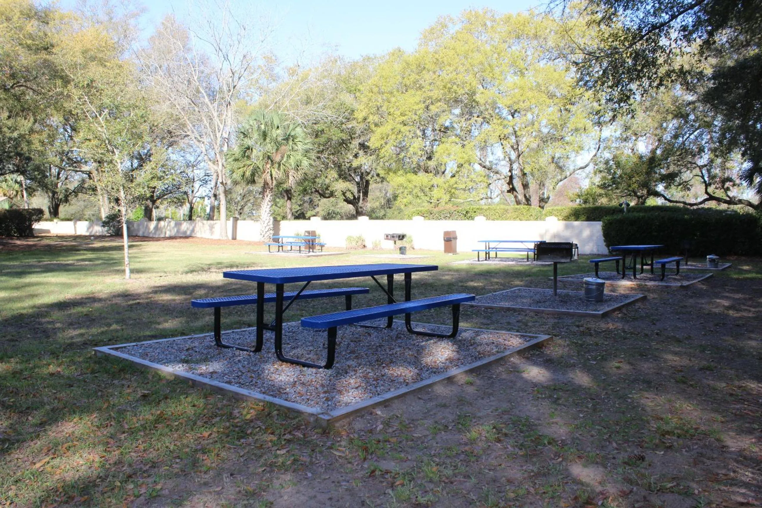 BBQ facilities in Gorgeous 2 Bedroom Condo