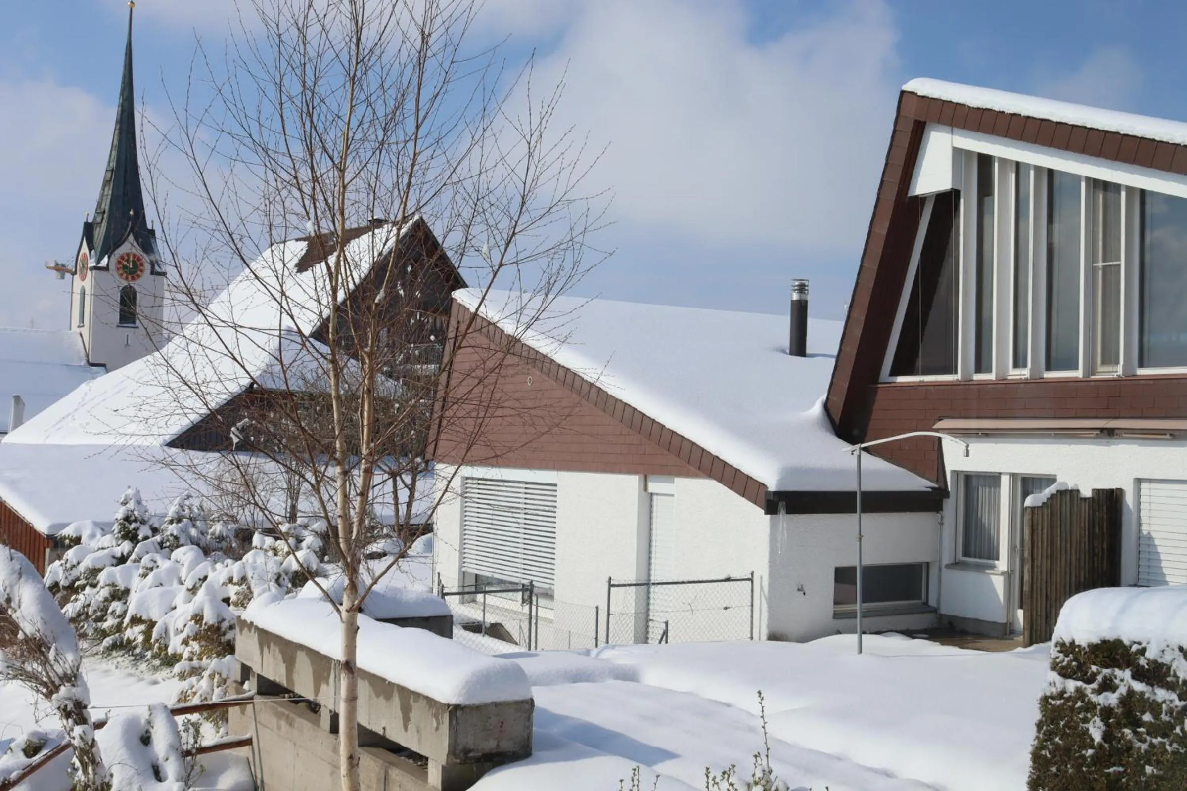 Property building in Hotel Swiss Views