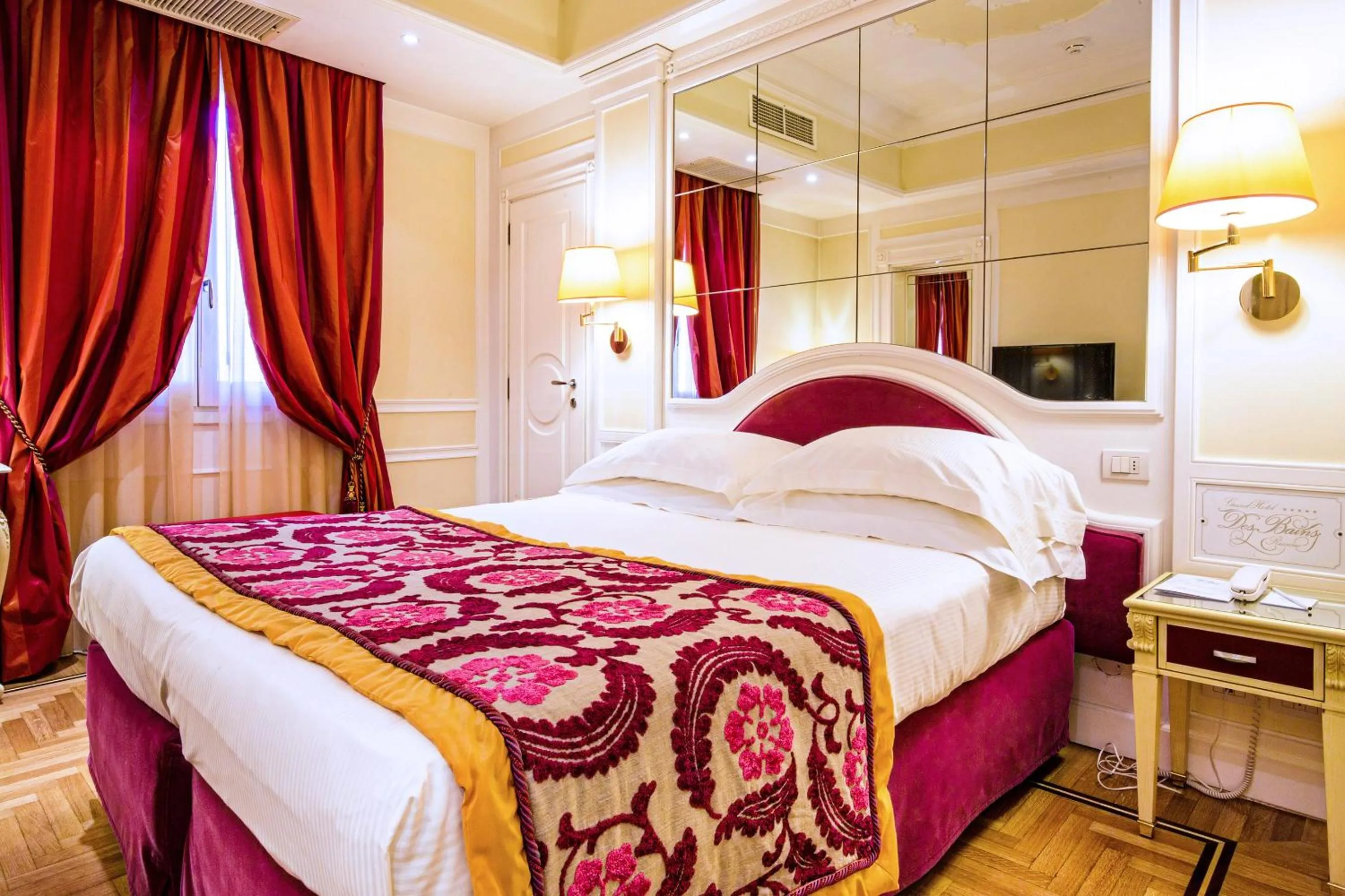 Bed in Grand Hotel Des Bains