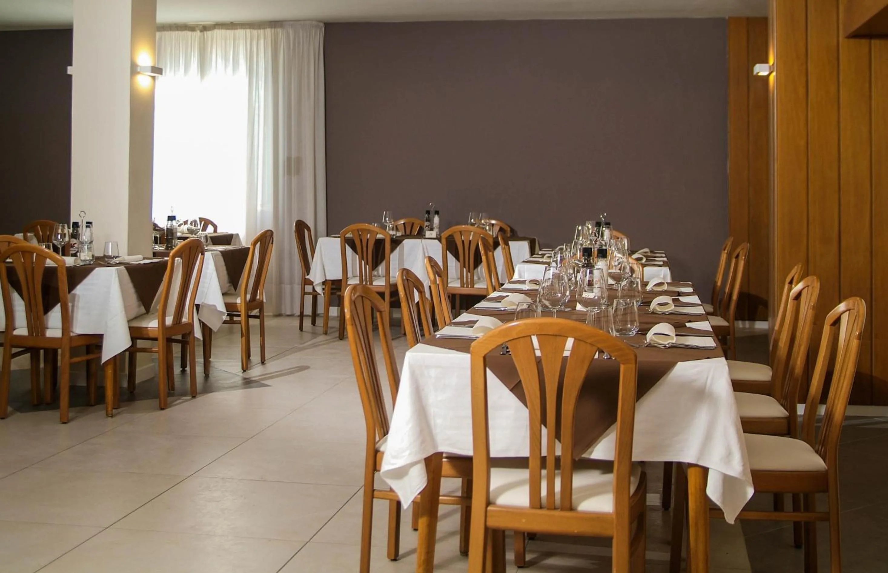 Restaurant/places to eat in Hotel Gardesana