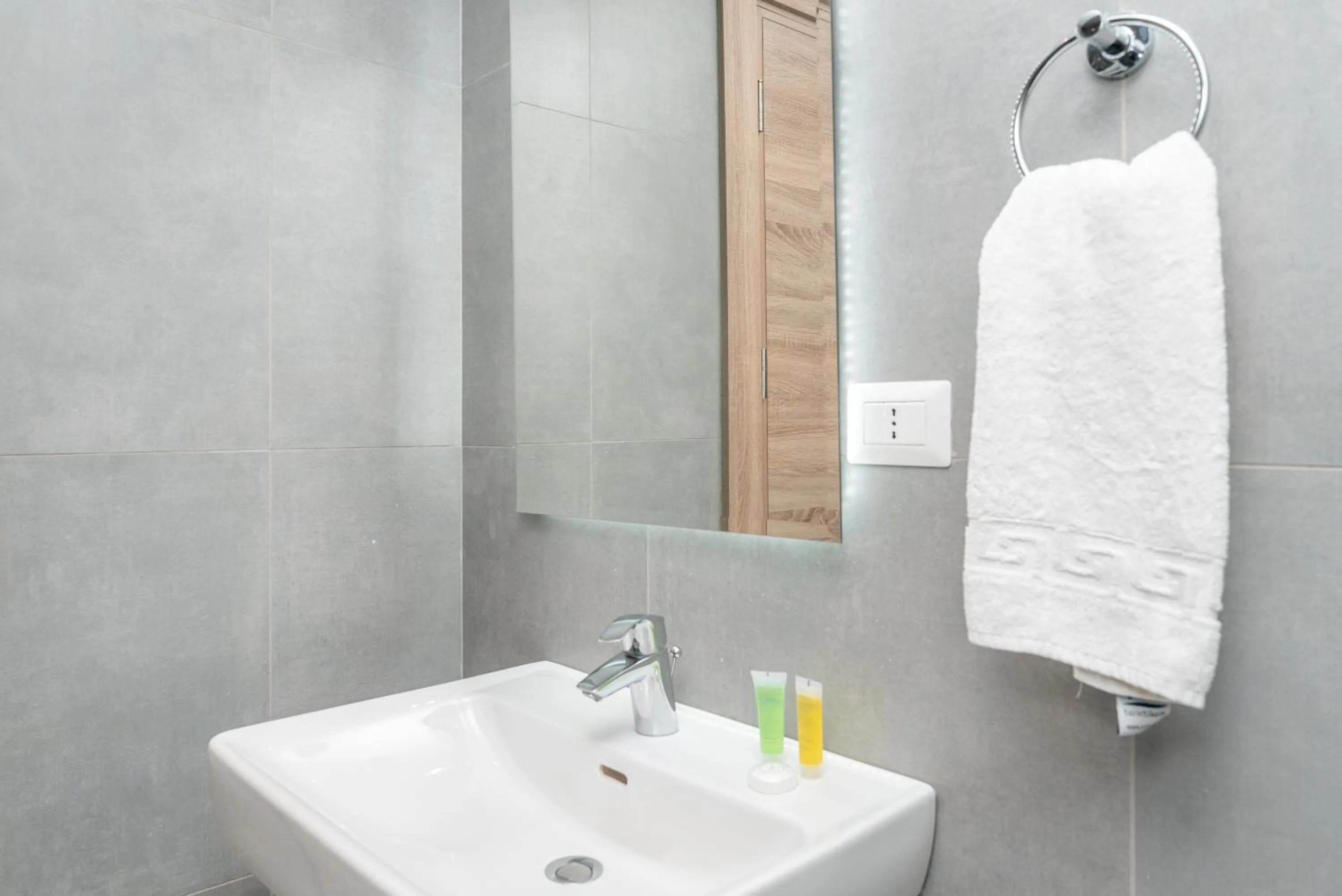 Bathroom in Liv Weibdeh Hotel Suites