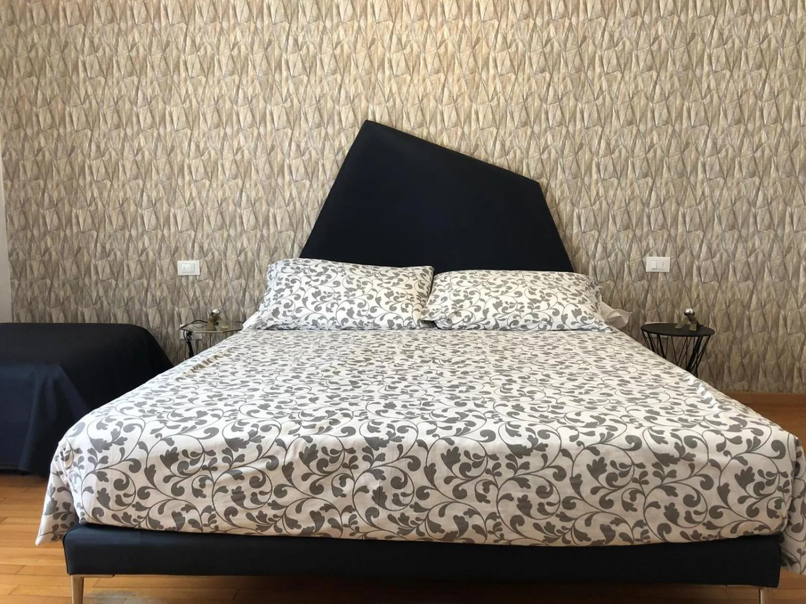 Bed in House of Trento - NO Reception