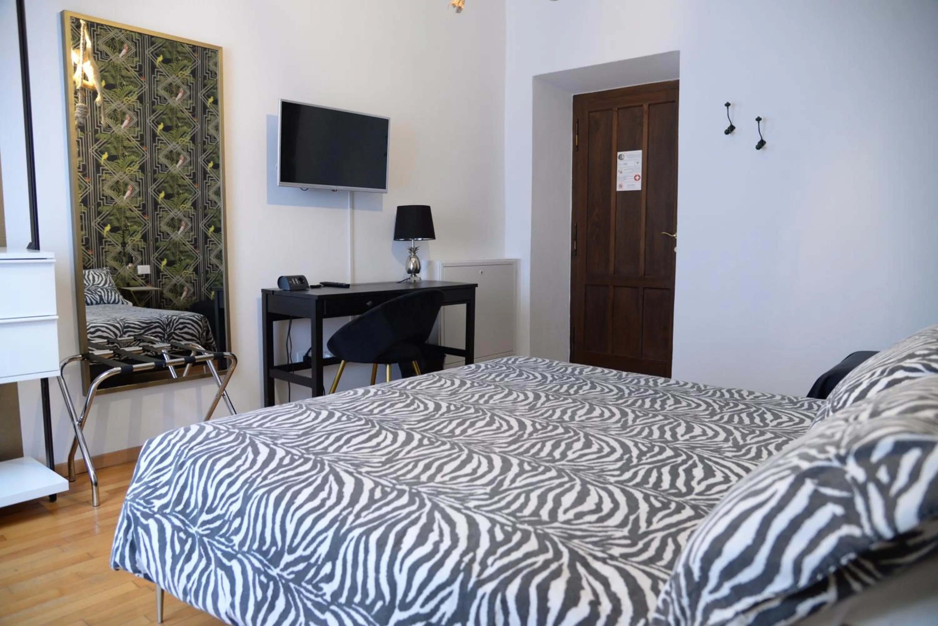 Bed in House of Trento - NO Reception