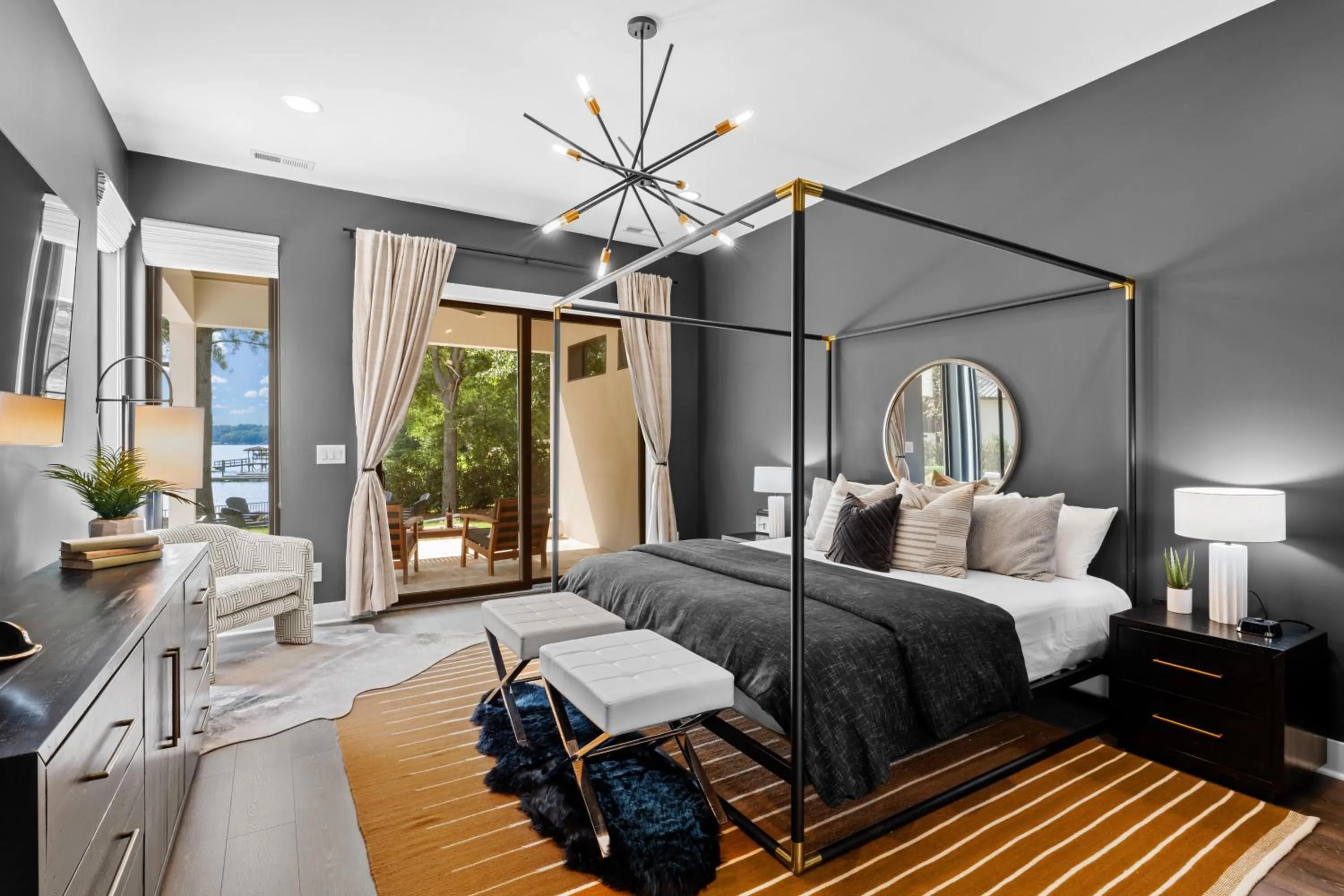 Bed in Shoreline on Stonemarker