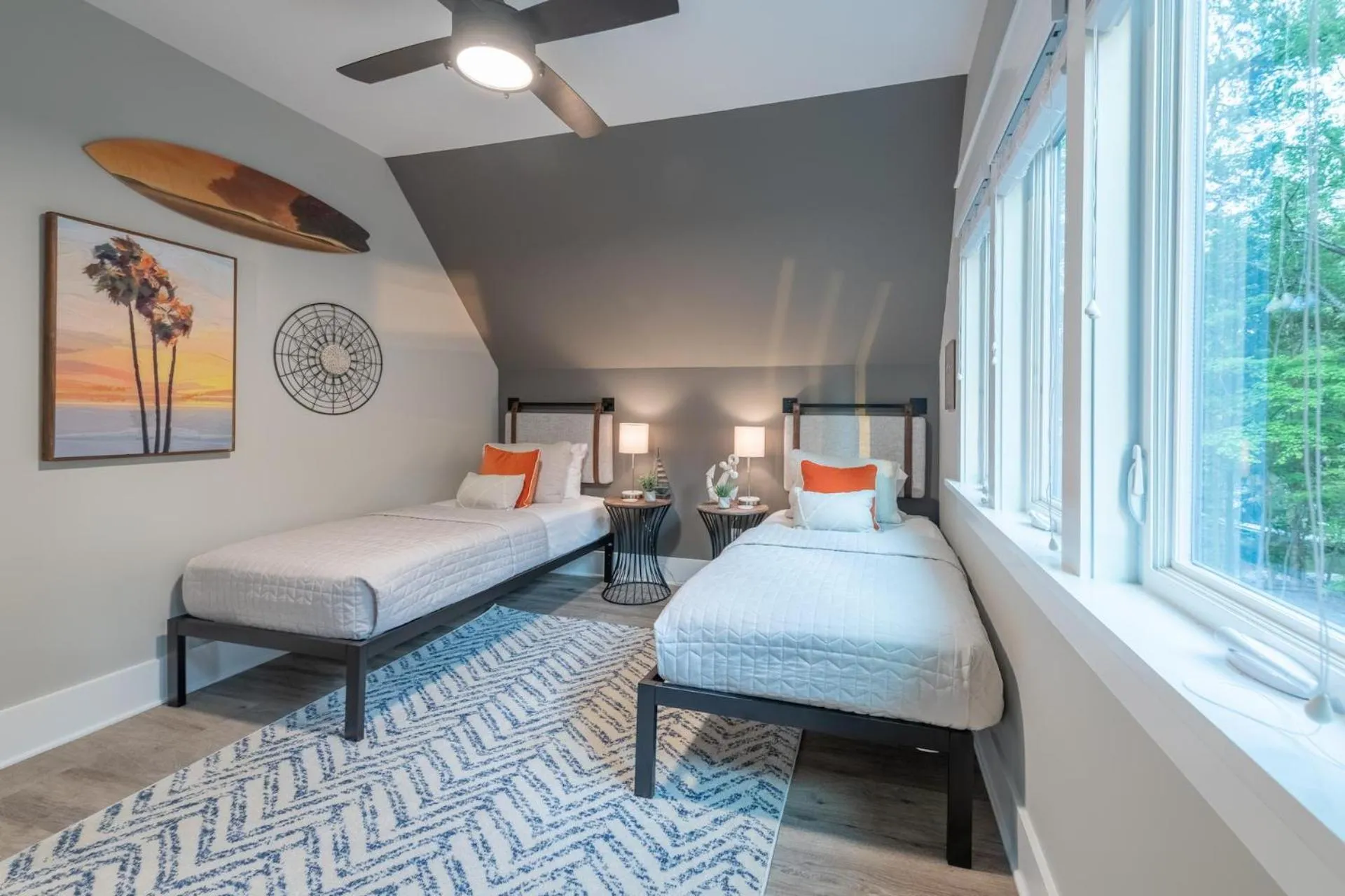 Bed in Hanesbee Escape