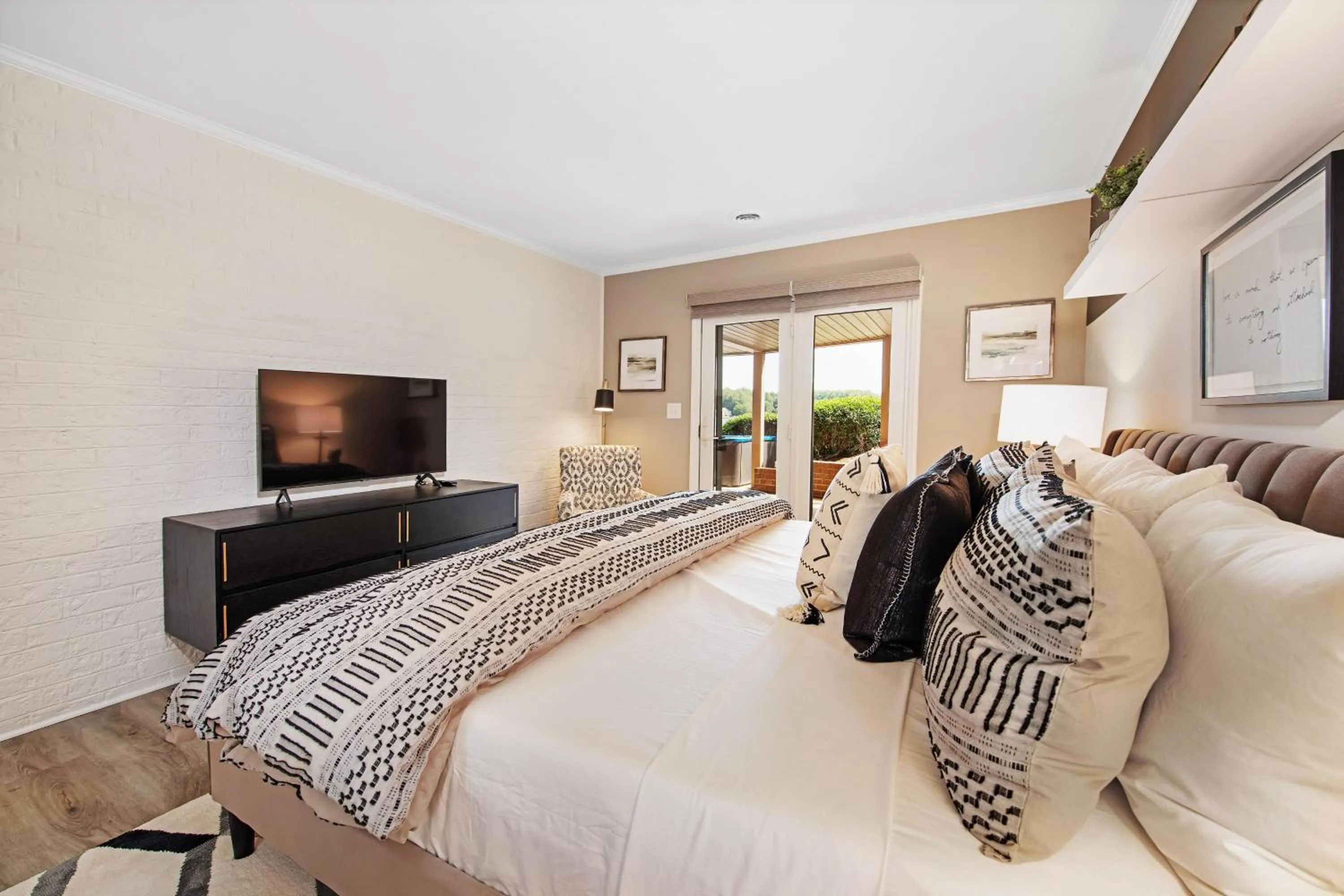 Bed in Ringneck Retreat