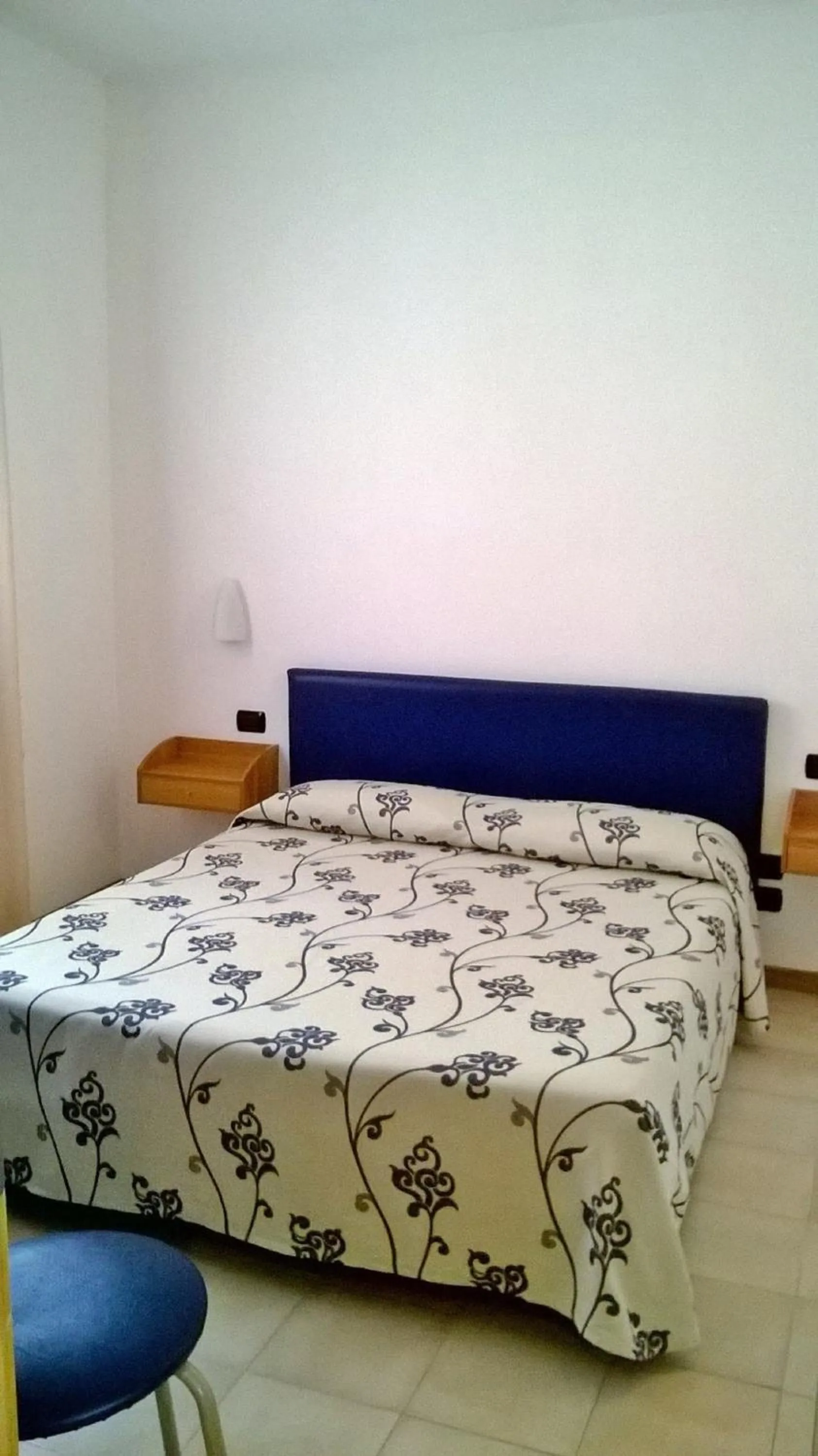 Bedroom, Bed in Riviera Residence