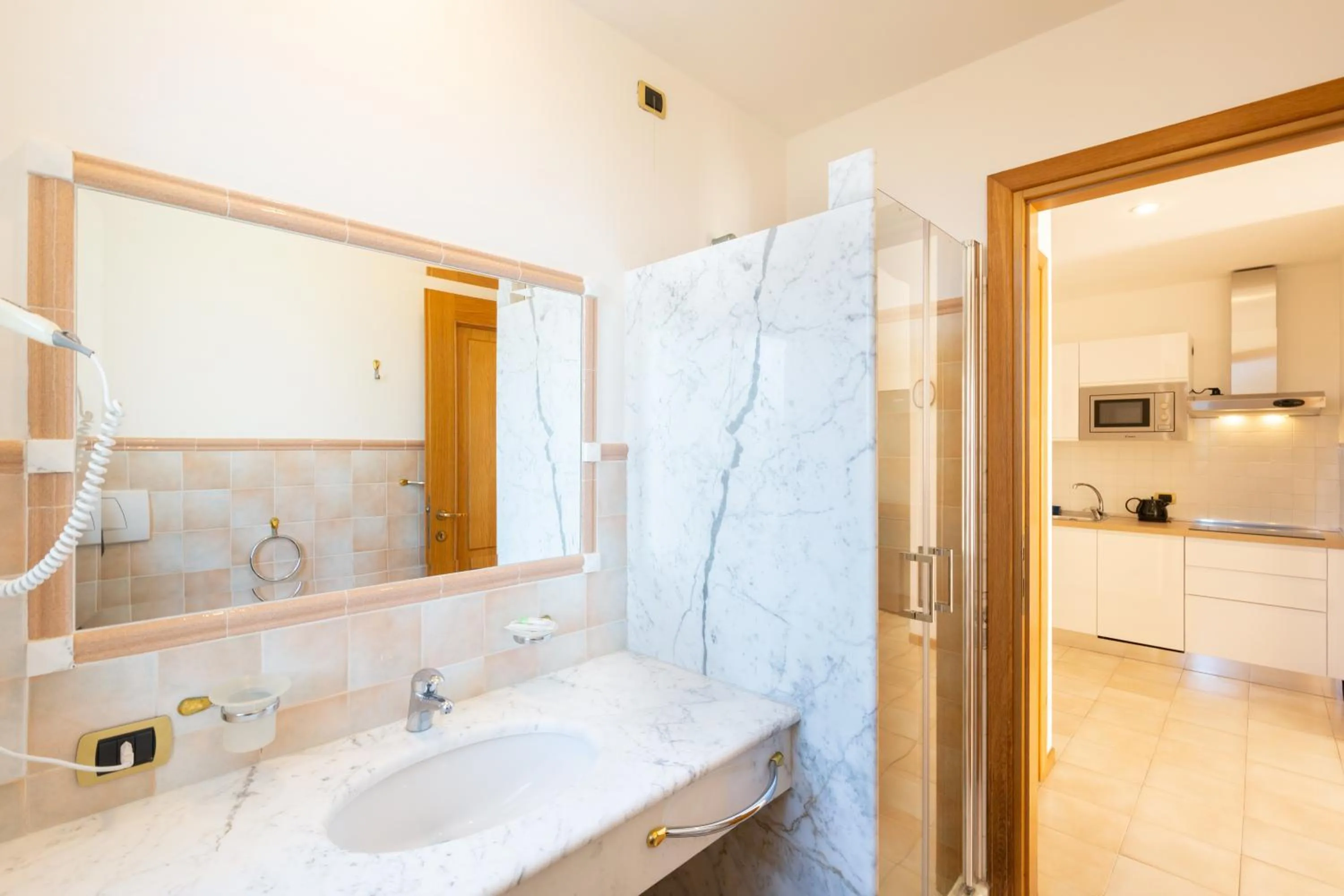 Shower in Riviera Residence