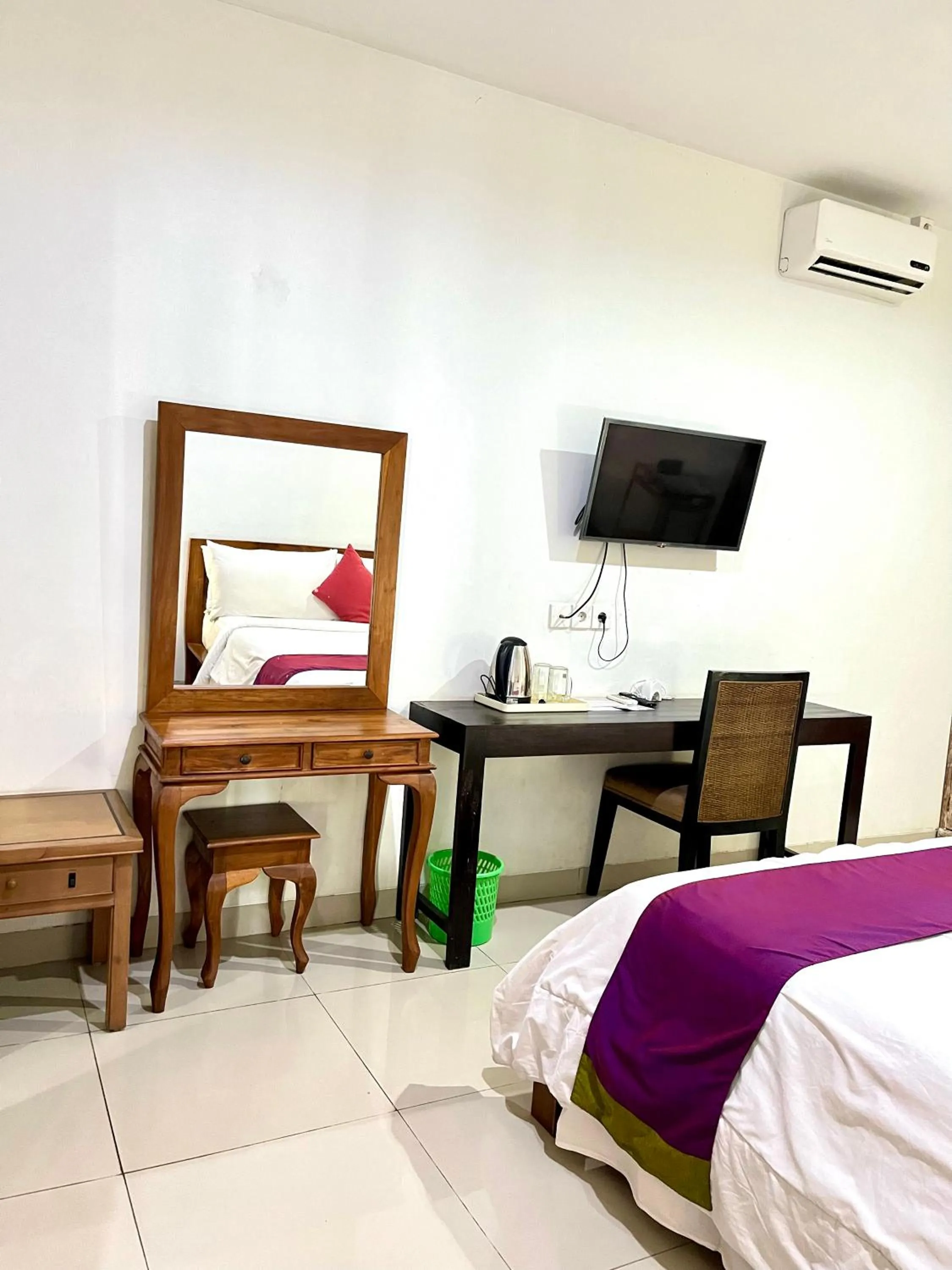 Bed in Pererenan nengah guest house canggu