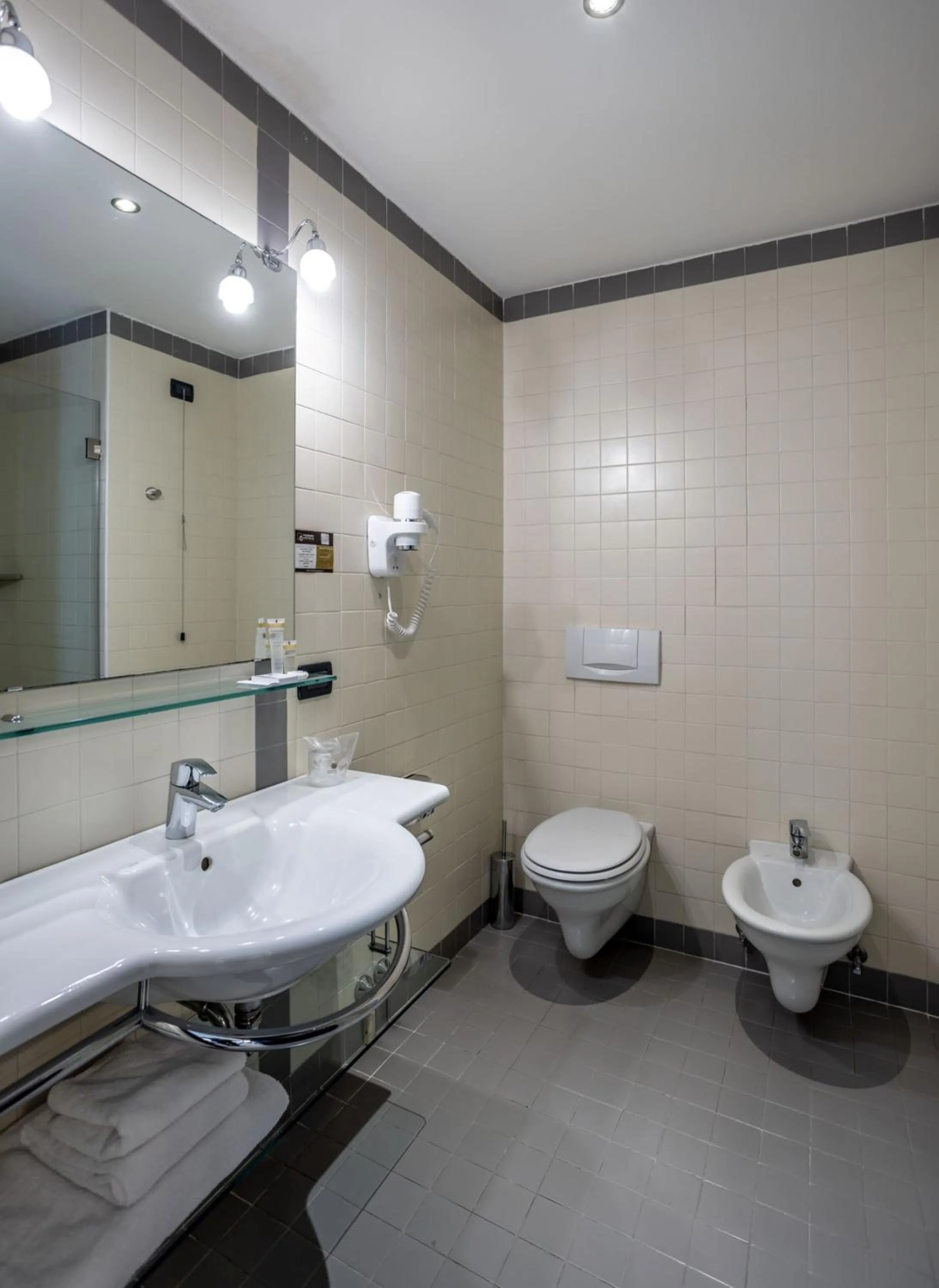 Bathroom in Stadio Hotel