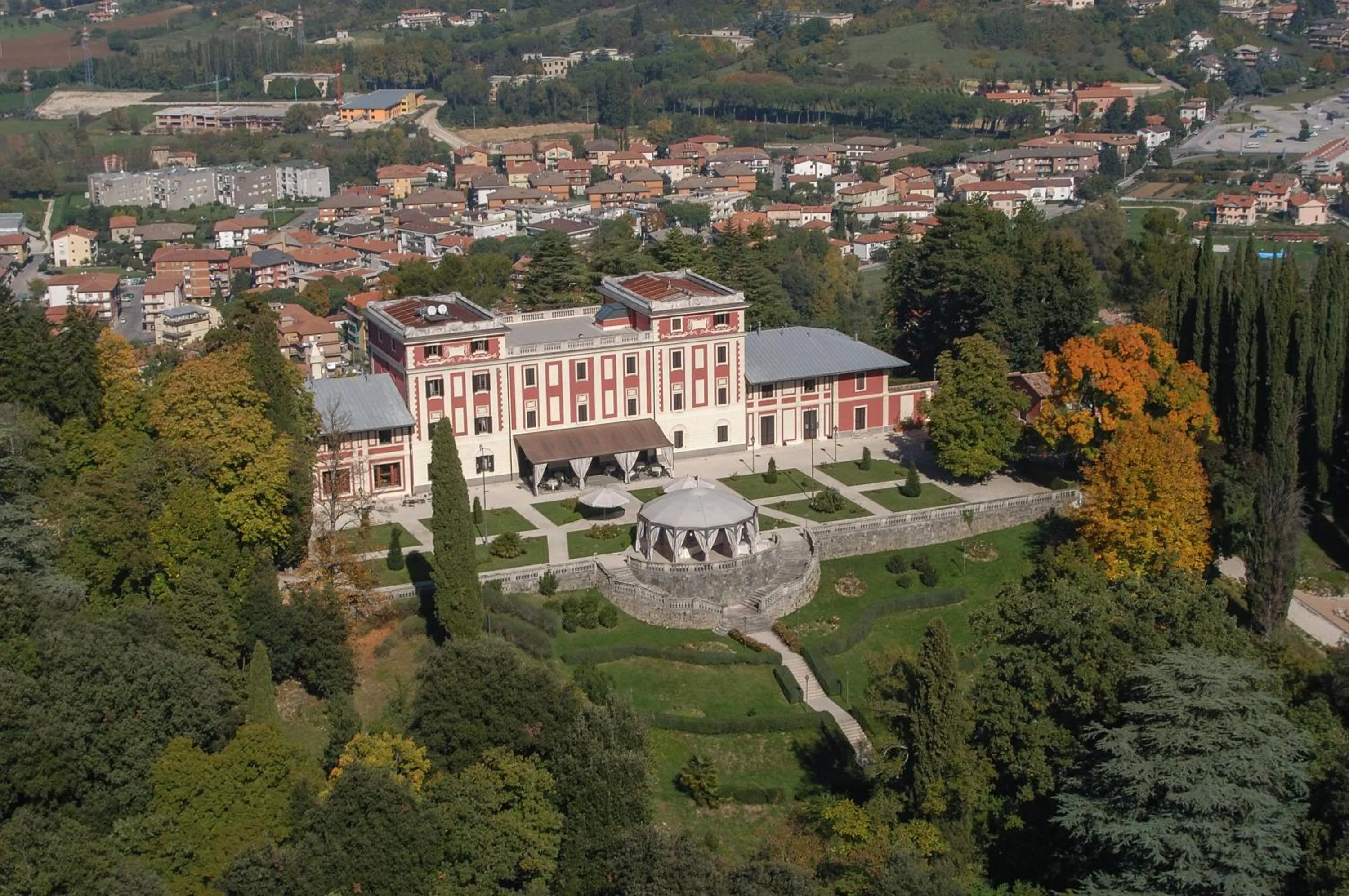 Property building in Park Hotel Villa Potenziani