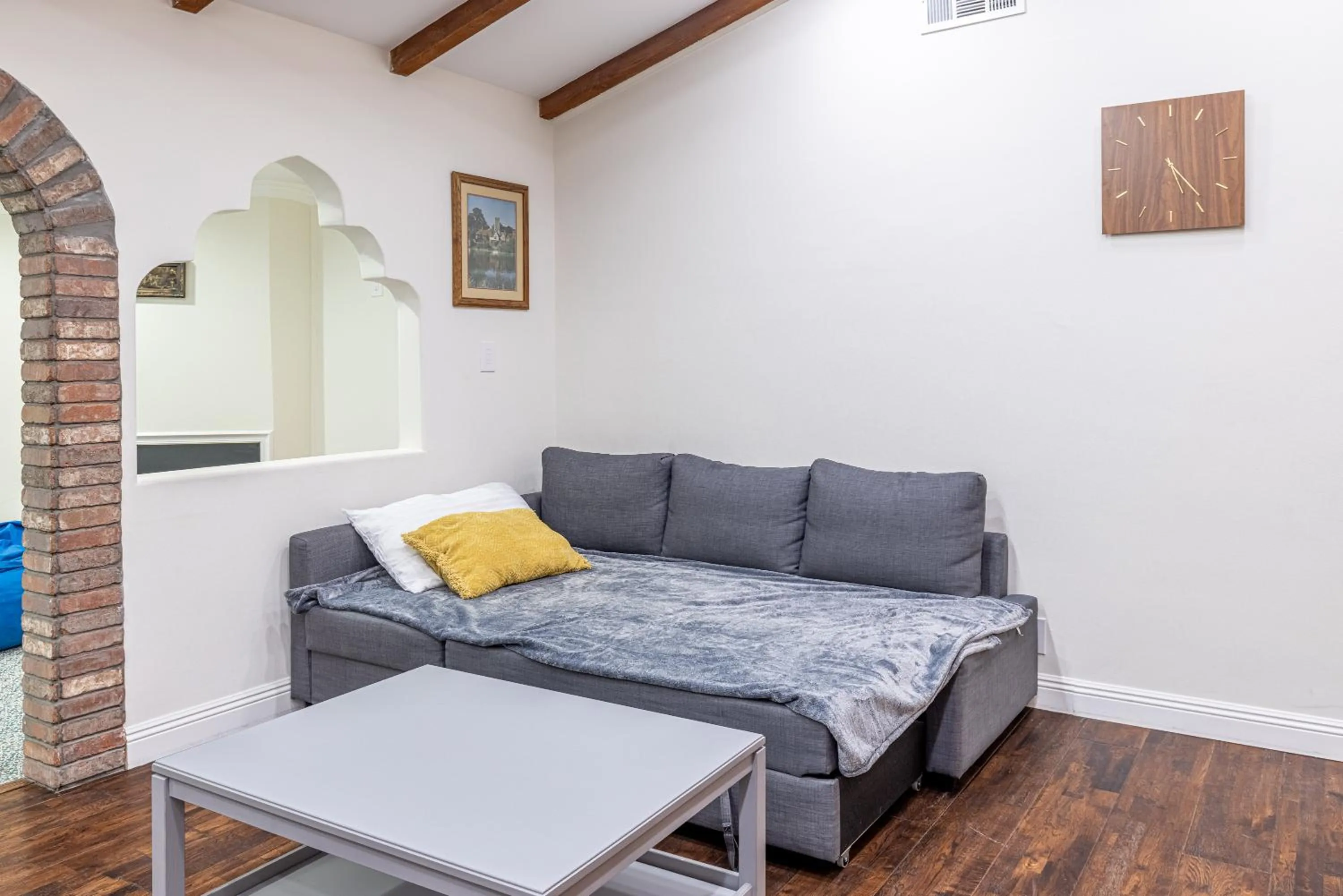 Spacious Home with Garden & Pool