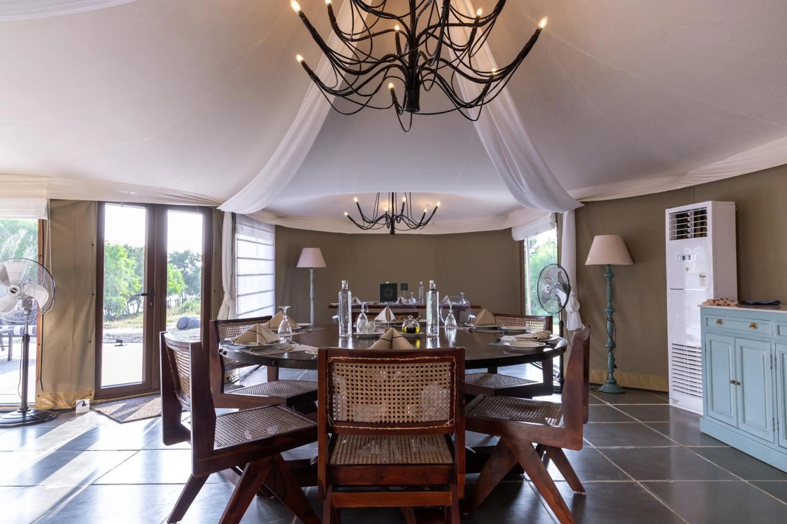 Restaurant/places to eat in The Alampara Resort - Luxury Boutique Glamping & Water sports