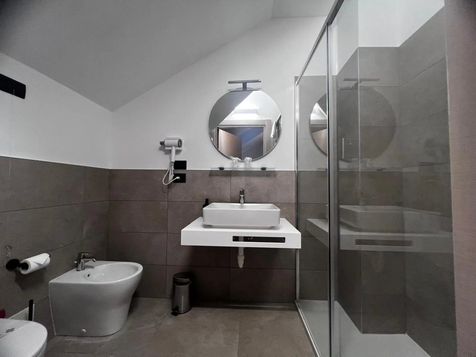 Bathroom in Best Quality Hotel La Darsena