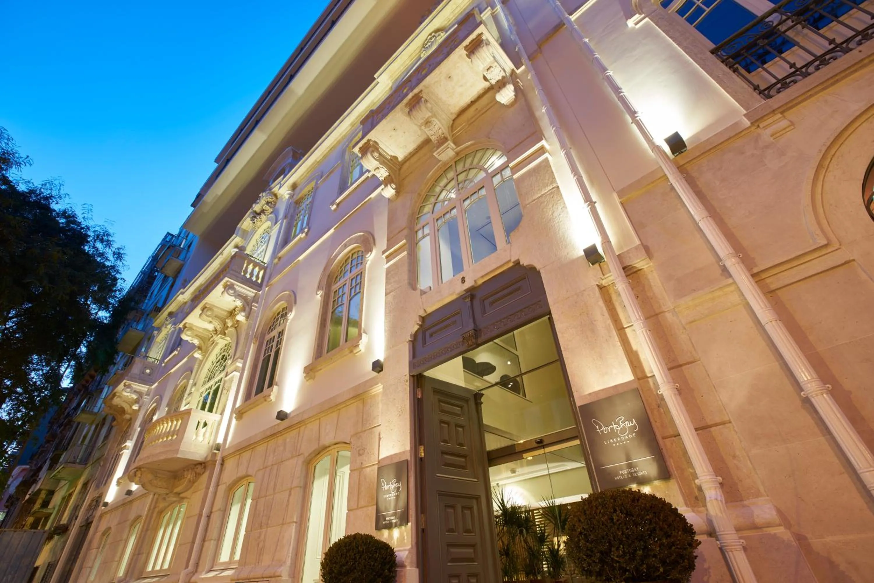 Facade/entrance in PortoBay Liberdade