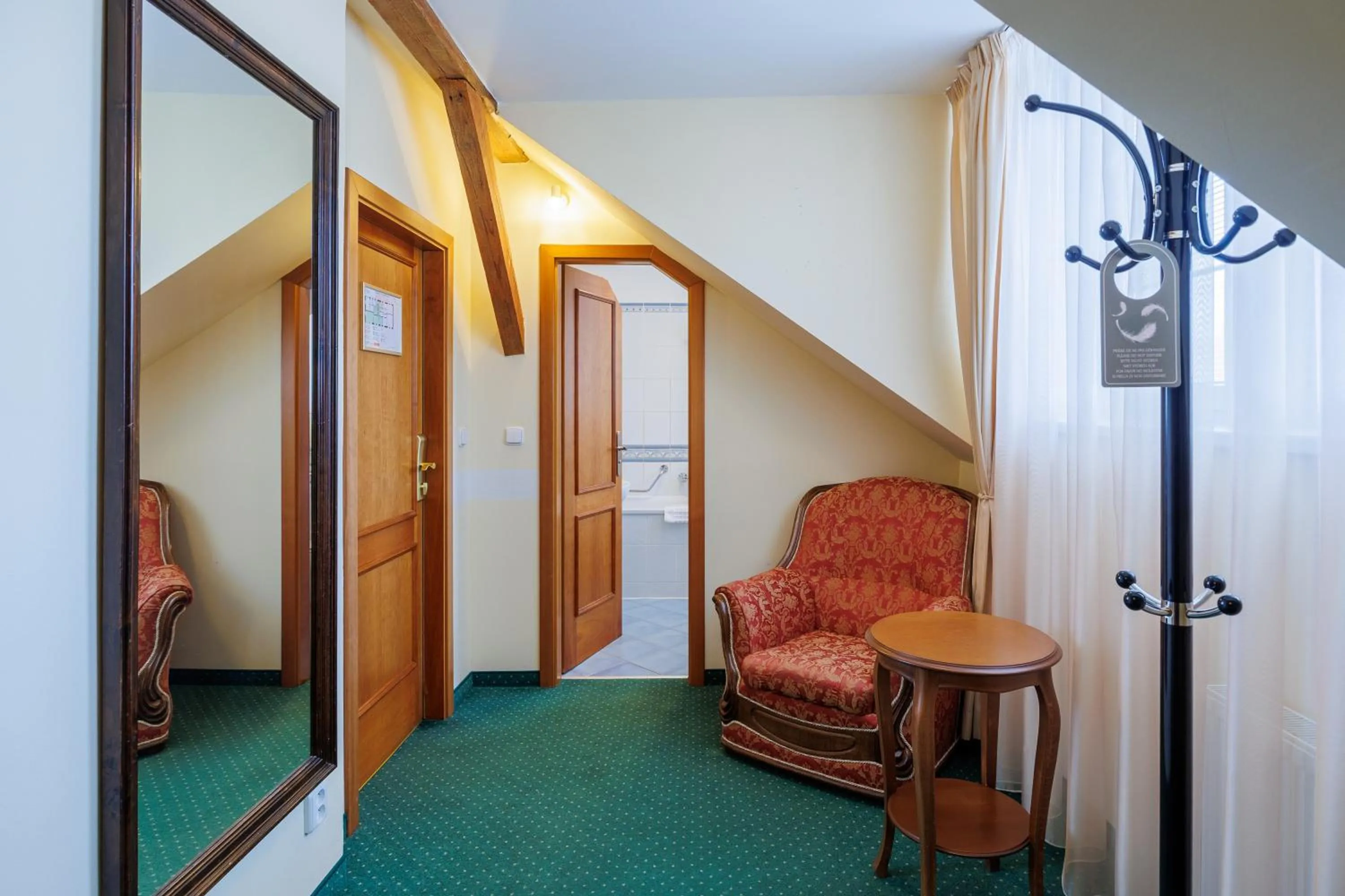 Photo of the whole room in Hotel U Zámečku Cihelny