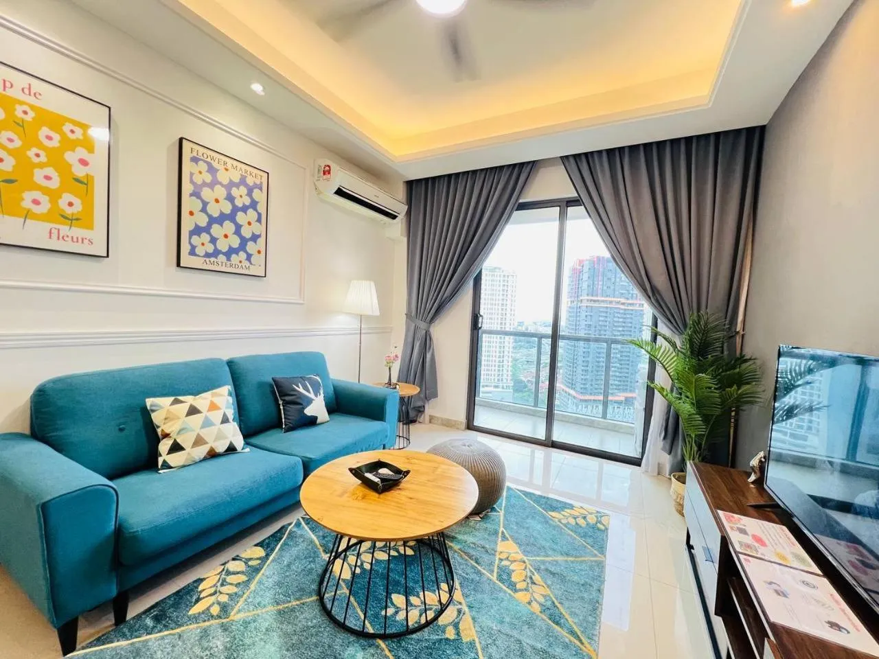 R&F PRINCESS COVE by ANJU