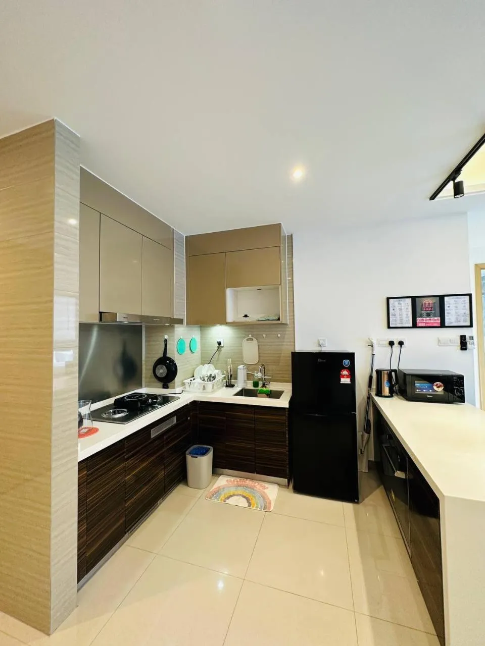 R&F PRINCESS COVE by ANJU