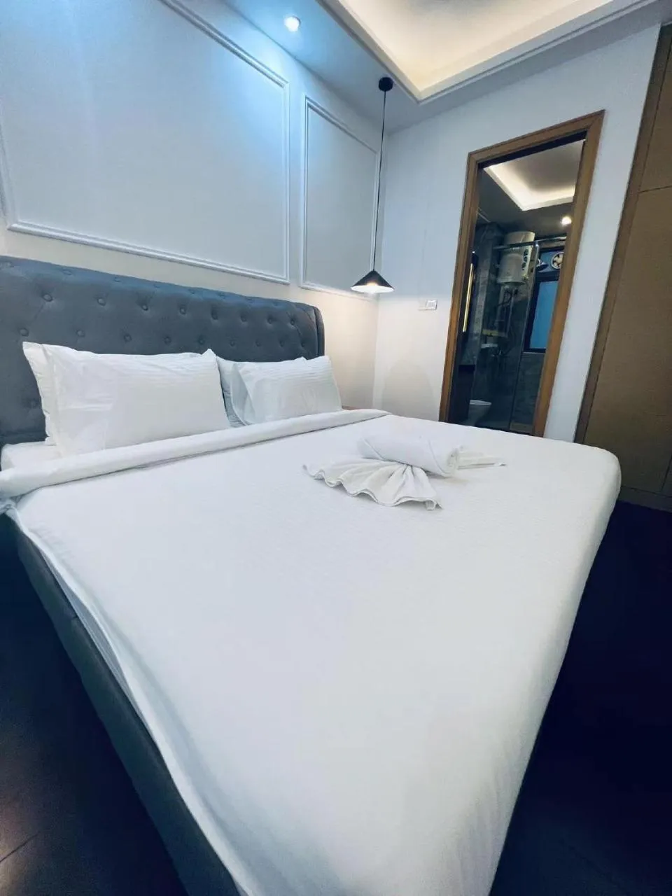 Bed in R&F PRINCESS COVE by ANJU