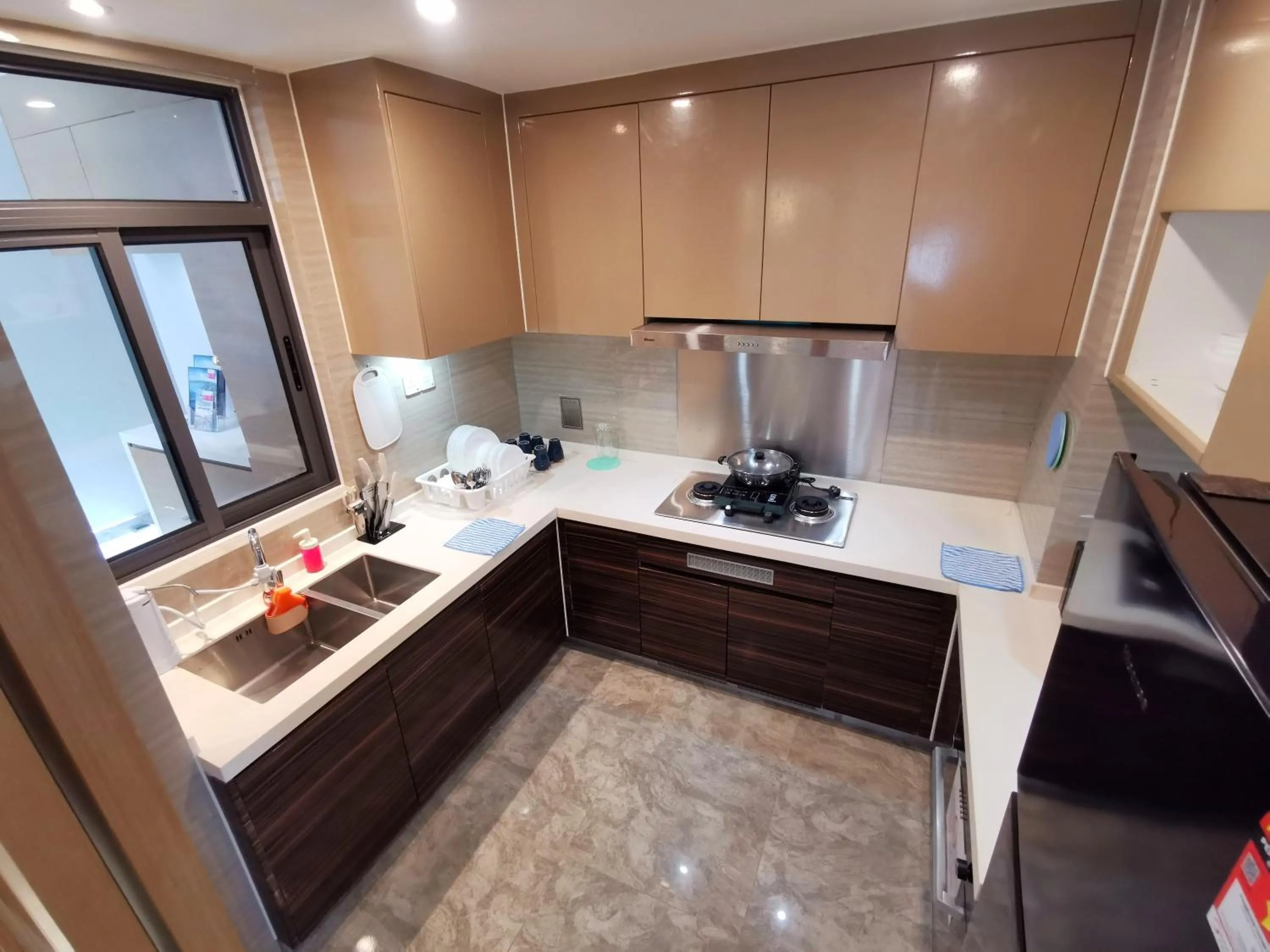 R&F PRINCESS COVE by ANJU