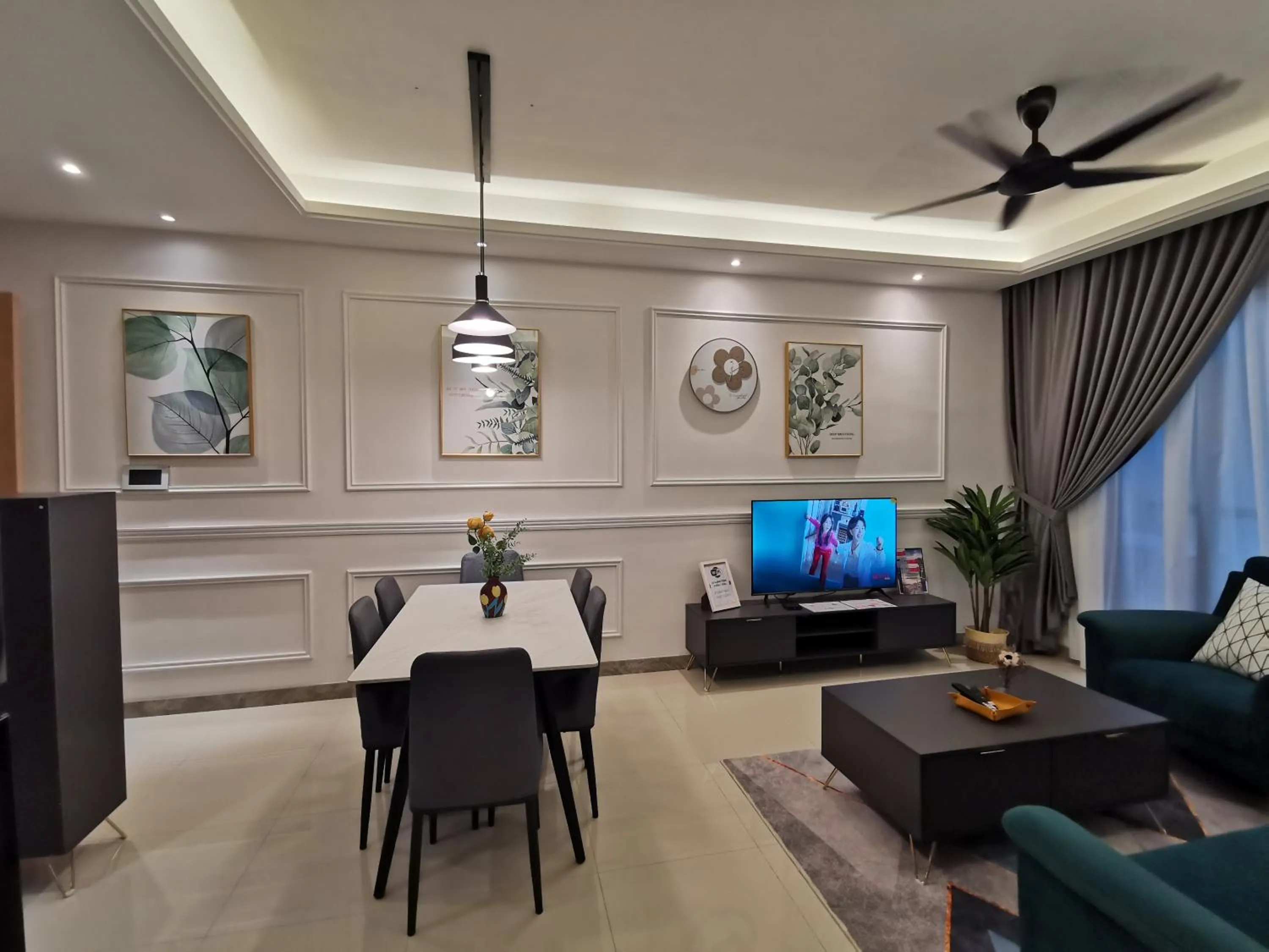 R&F PRINCESS COVE by ANJU