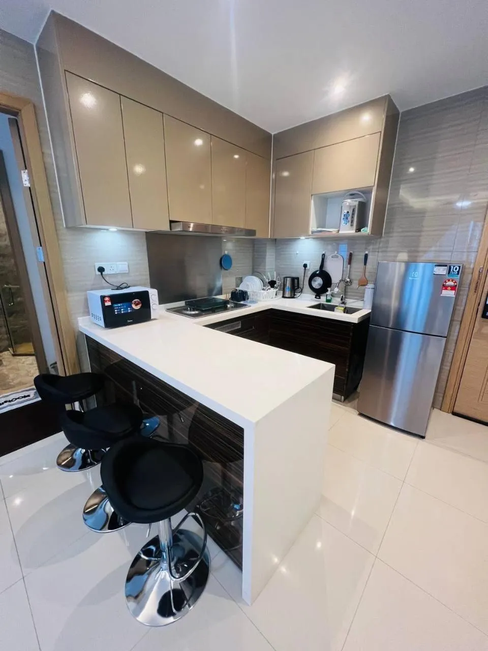 R&F PRINCESS COVE by ANJU