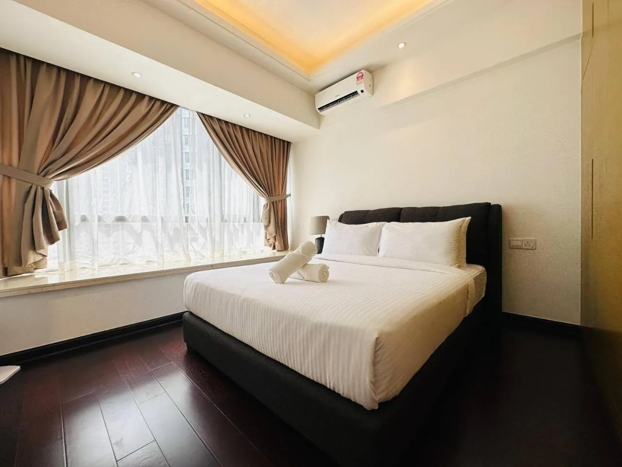 Bed in R&F PRINCESS COVE by ANJU