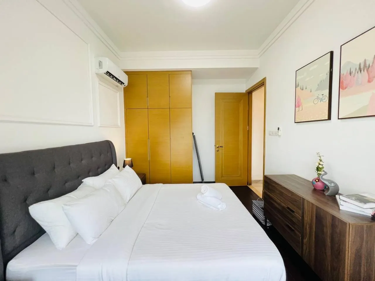 Bed in R&F PRINCESS COVE by ANJU