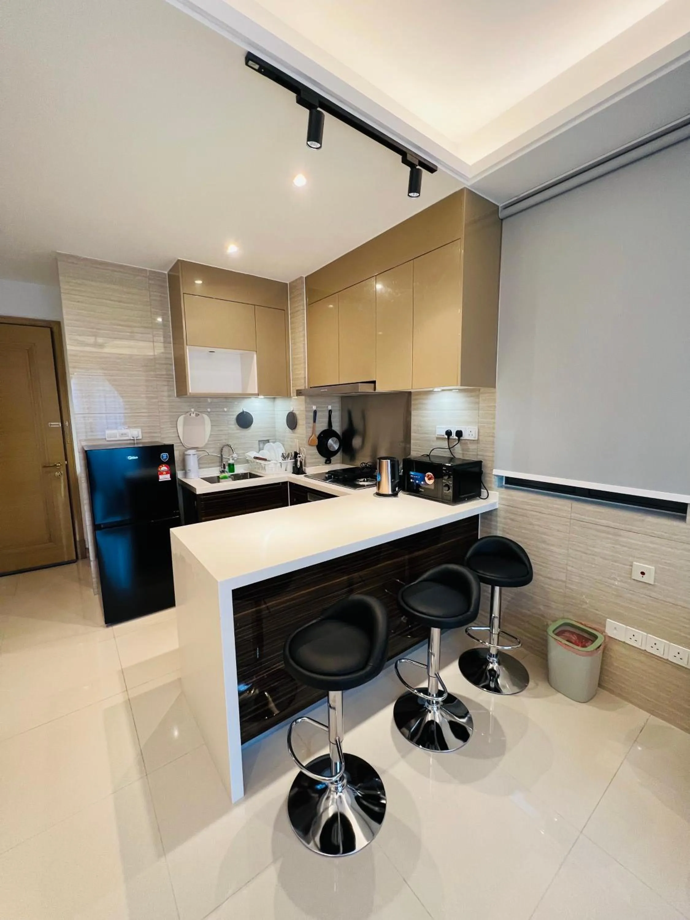 R&F PRINCESS COVE by ANJU