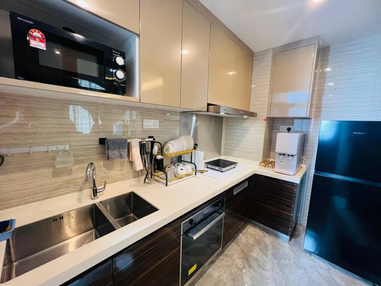 R&F PRINCESS COVE by ANJU