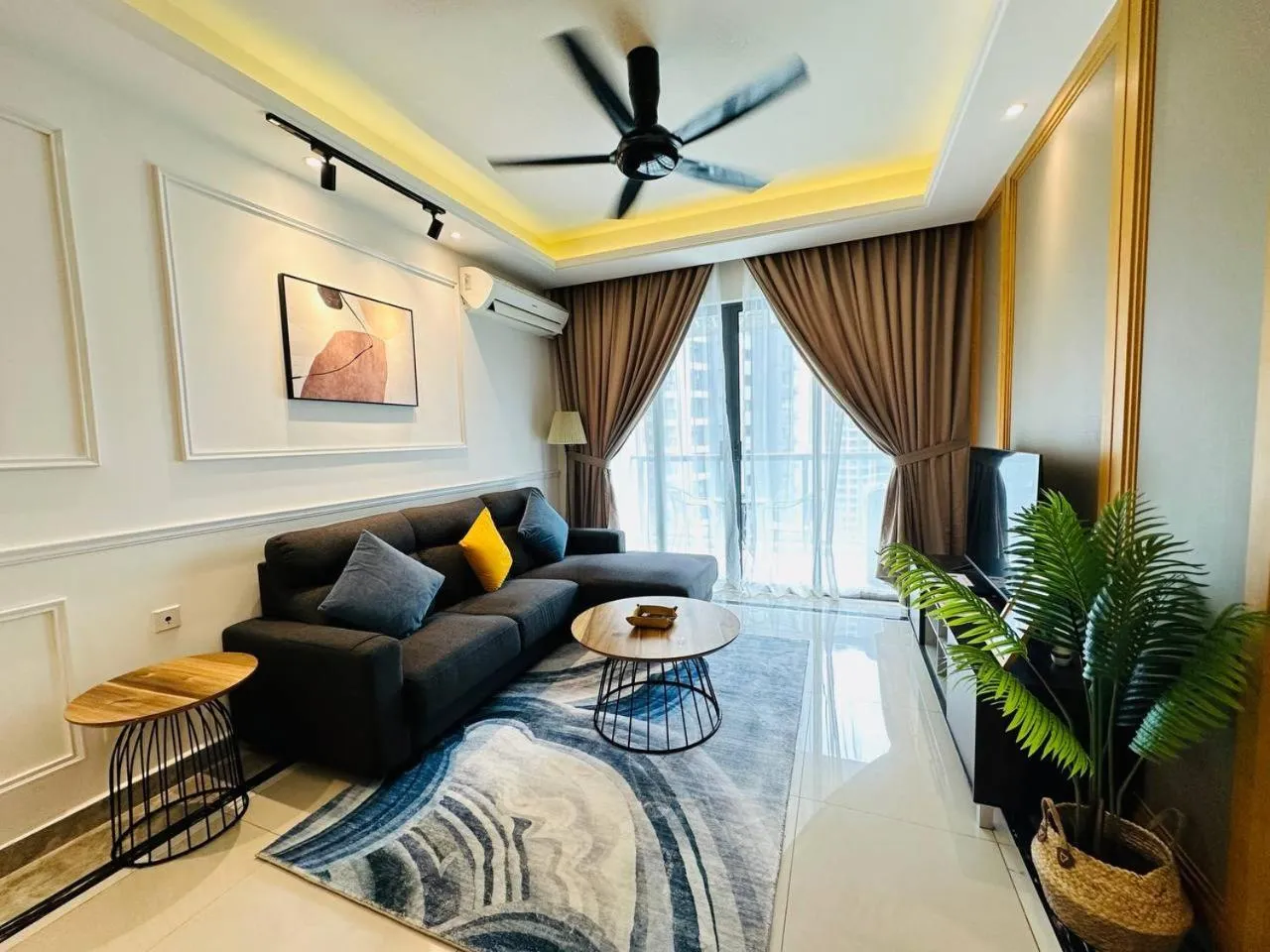 Bed in R&F PRINCESS COVE by ANJU