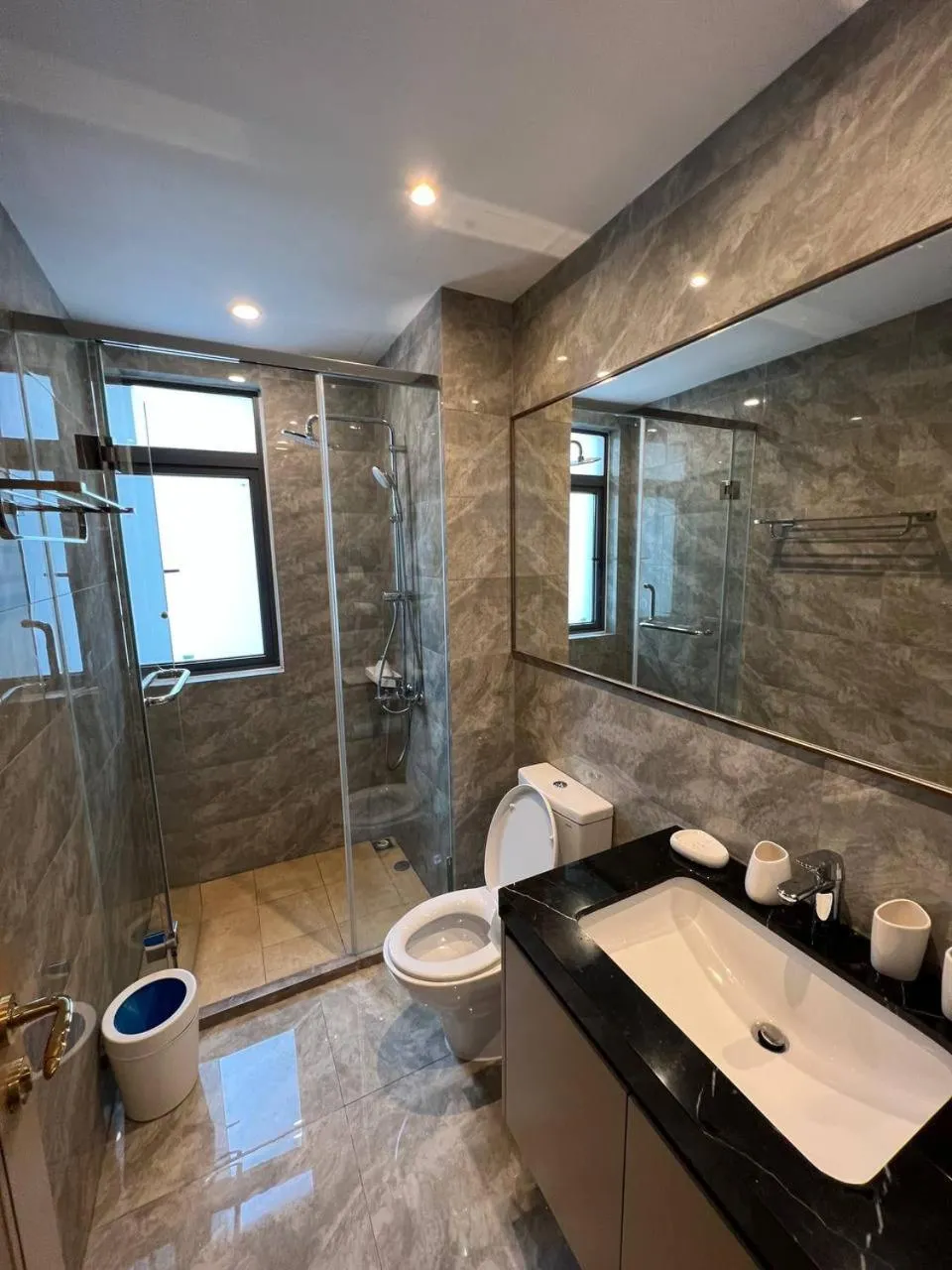 R&F PRINCESS COVE by ANJU