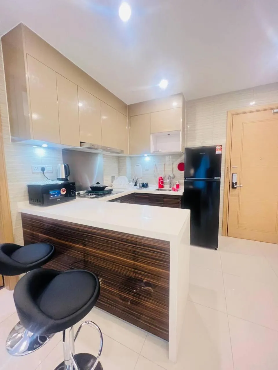 R&F PRINCESS COVE by ANJU