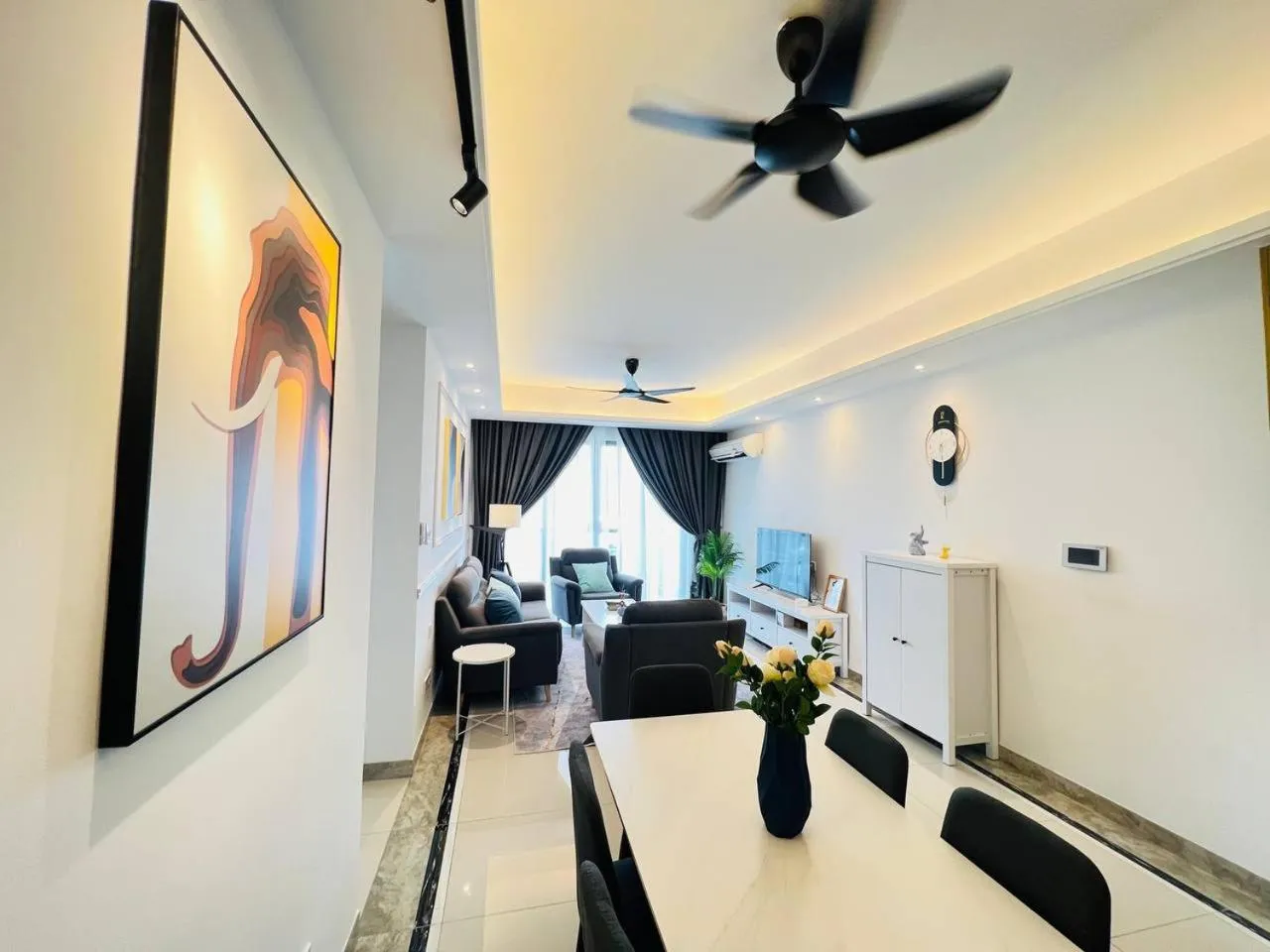 R&F PRINCESS COVE by ANJU