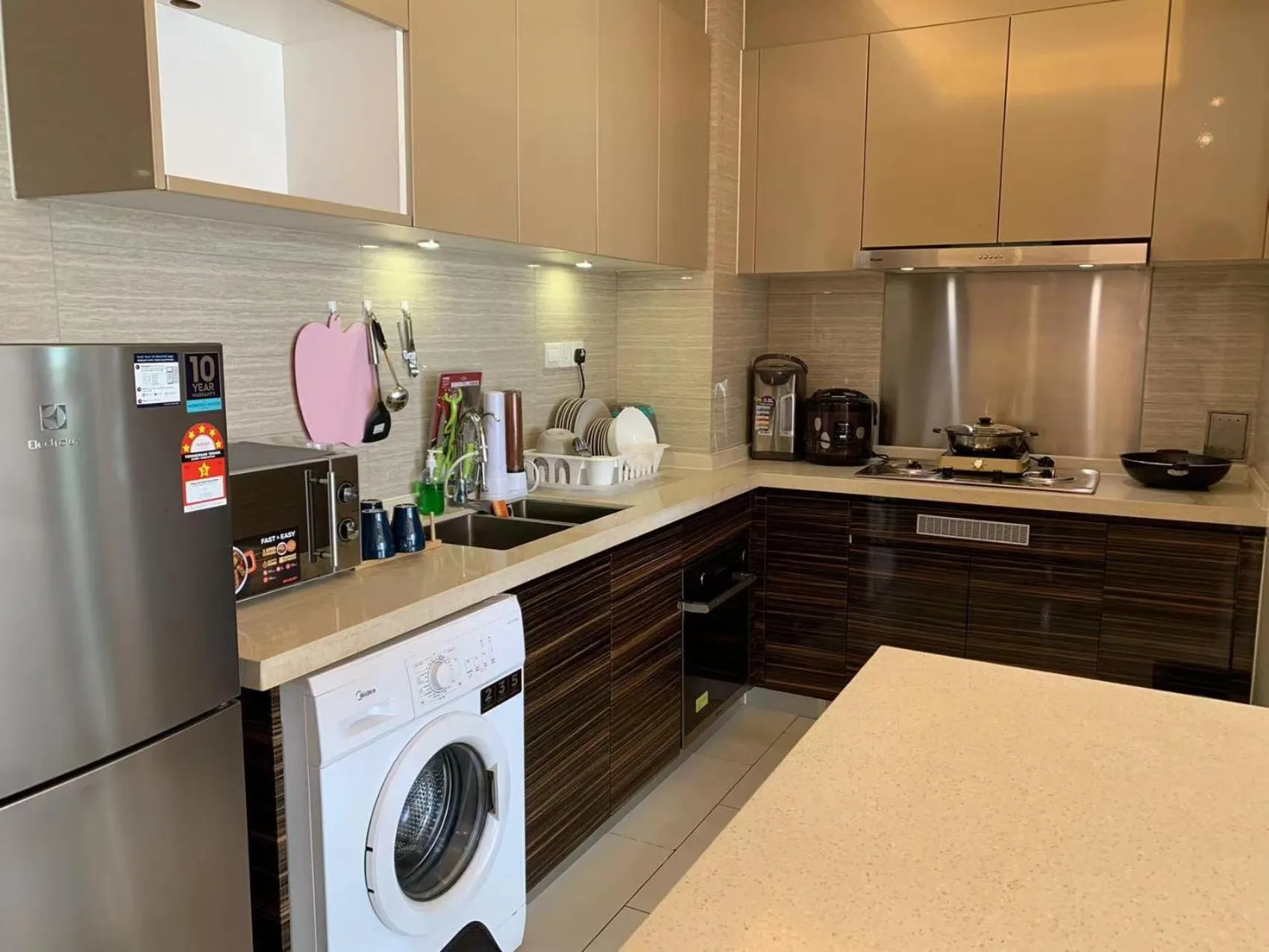 R&F PRINCESS COVE by ANJU