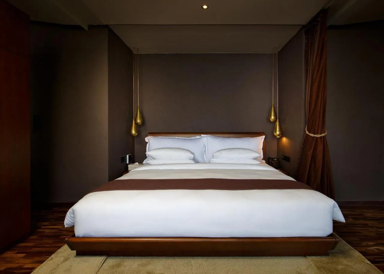 Bedroom, Bed in Kavya Himalayas