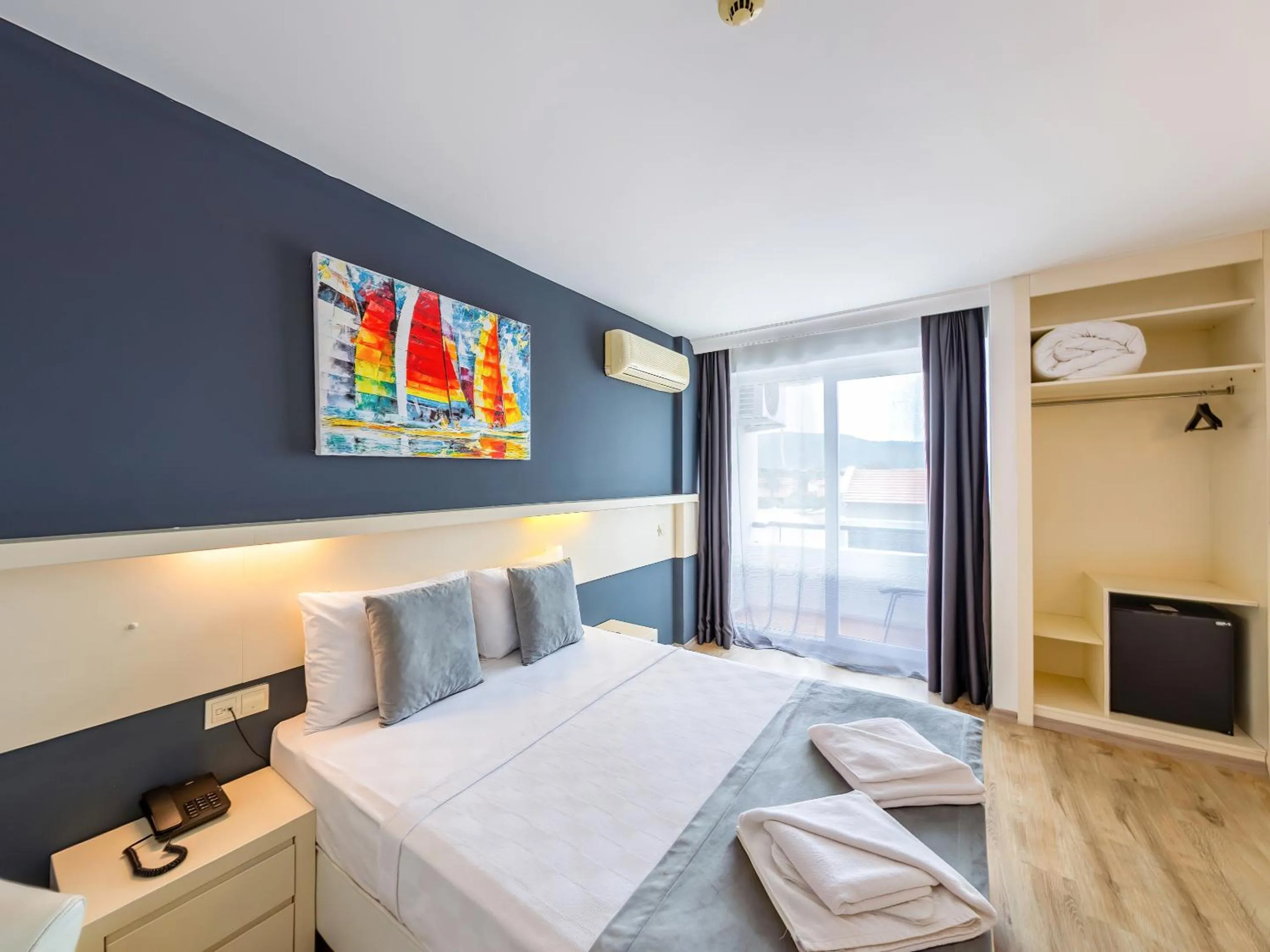 Photo of the whole room in Z OTEL