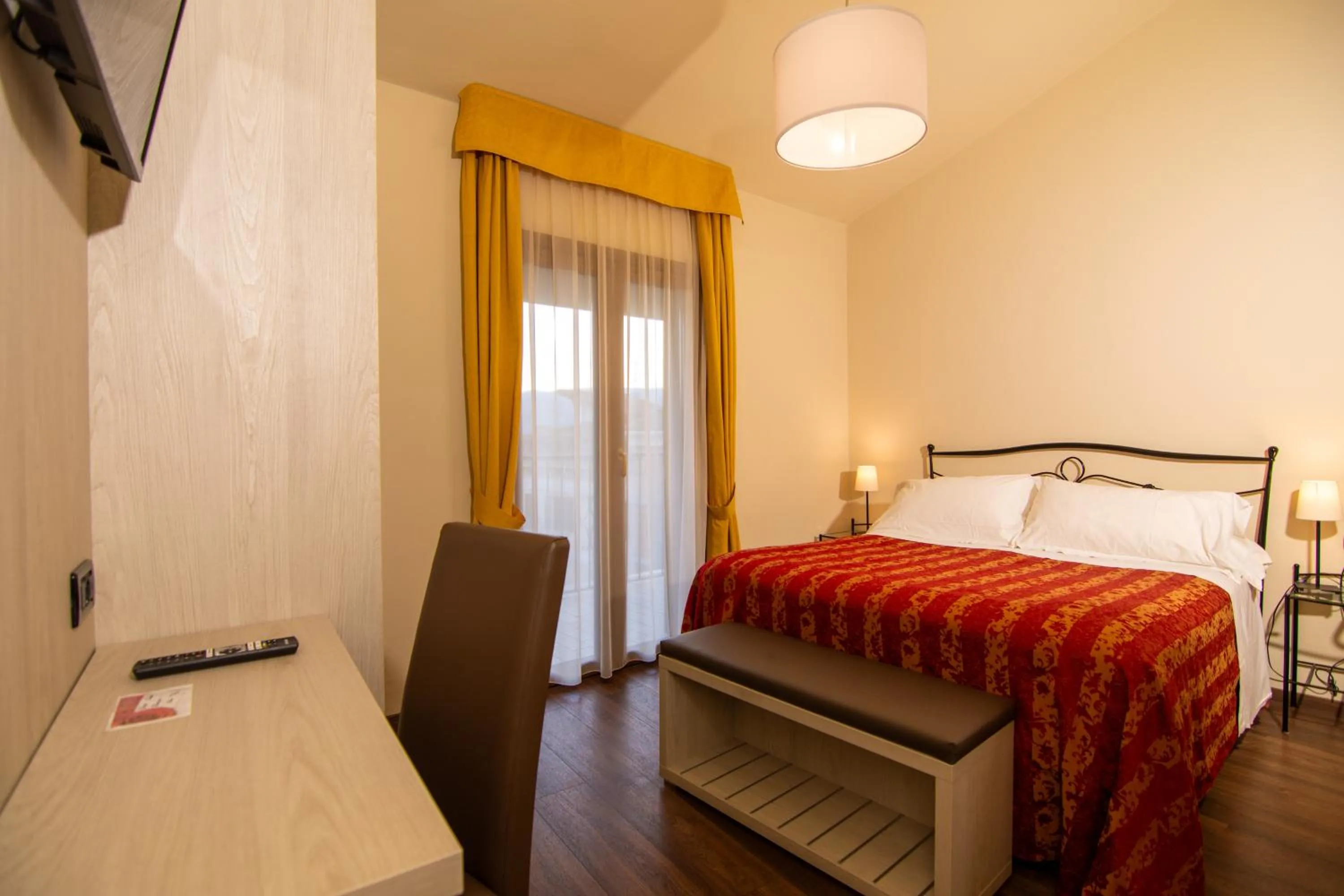 Bedroom, Bed in Hotel Eden Salò