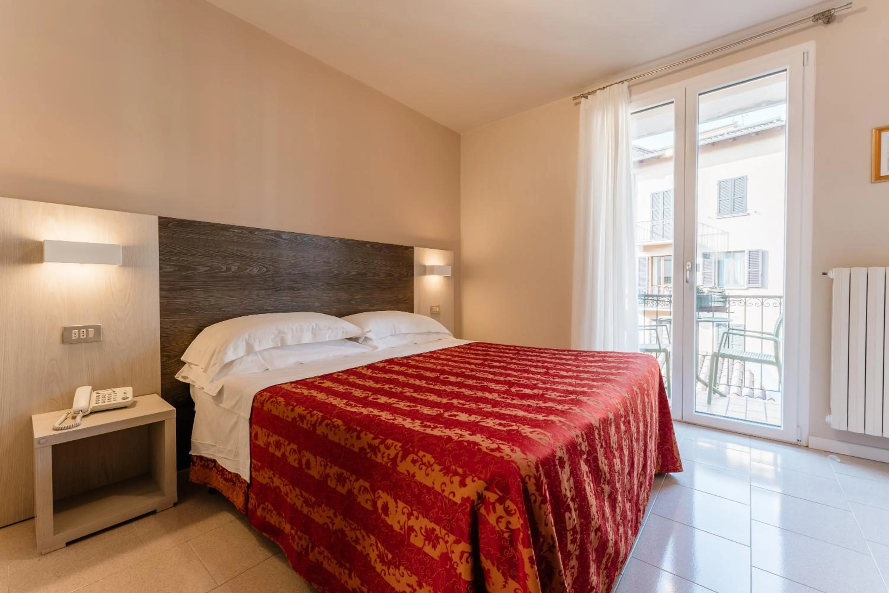 Bed in Hotel Eden Salò