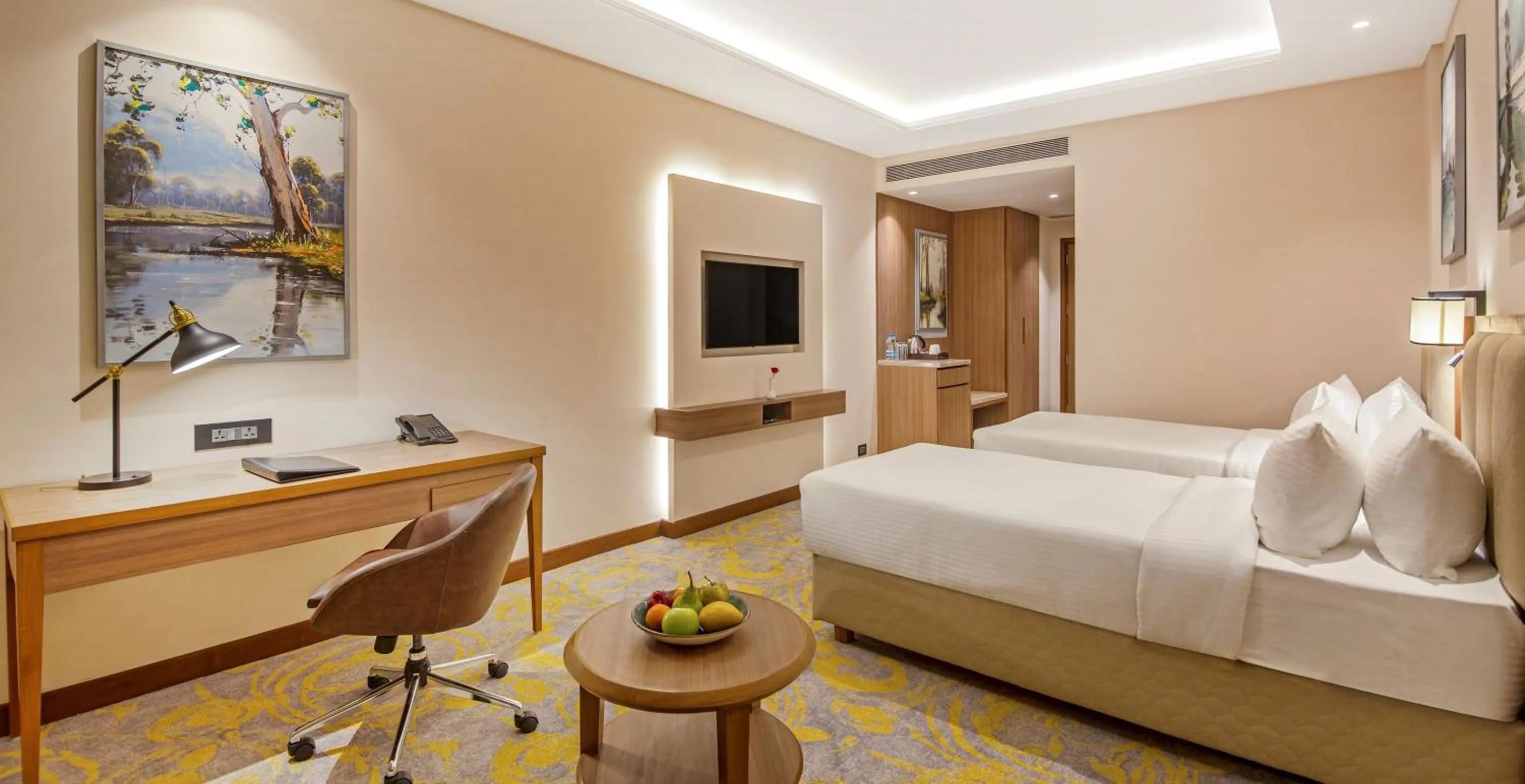 Photo of the whole room, Bed in Golden Tulip Jalandhar
