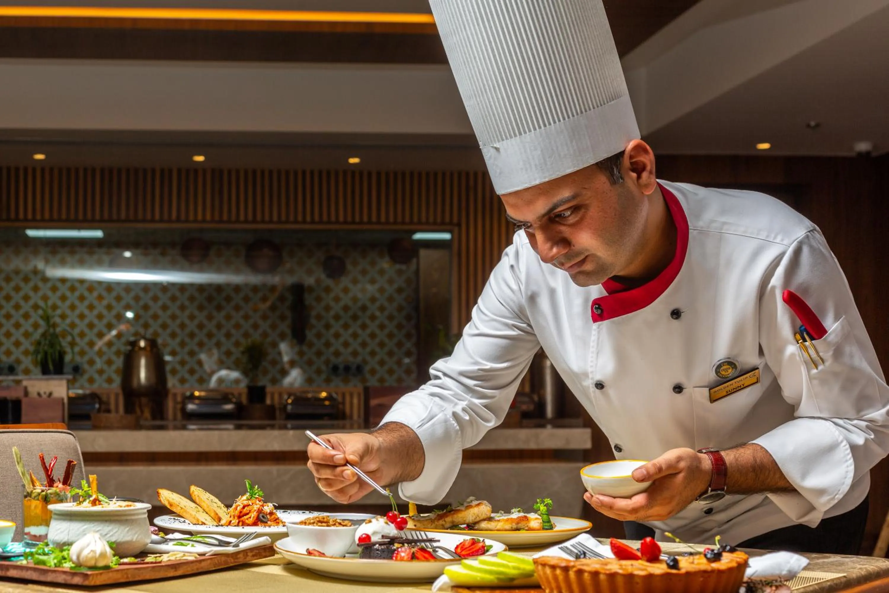 Restaurant/places to eat in Golden Tulip Jalandhar